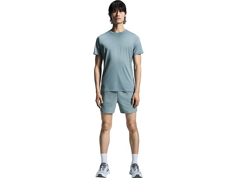 On Essential Shorts 2024 - 4