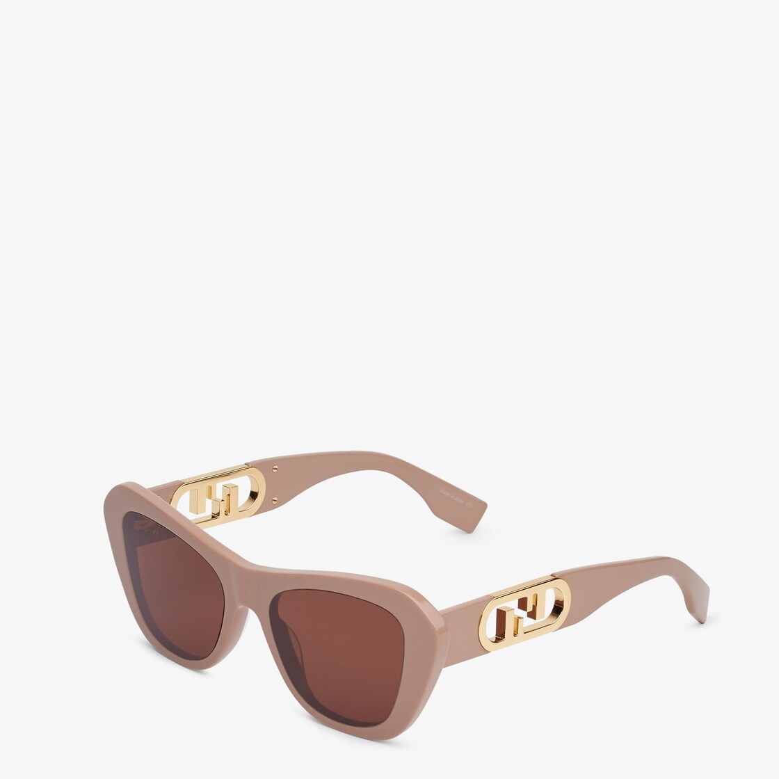 Butterfly O’Lock sunglasses in pink acetate. Temples with gold-colored metal O’Lock and pink lenses. 2