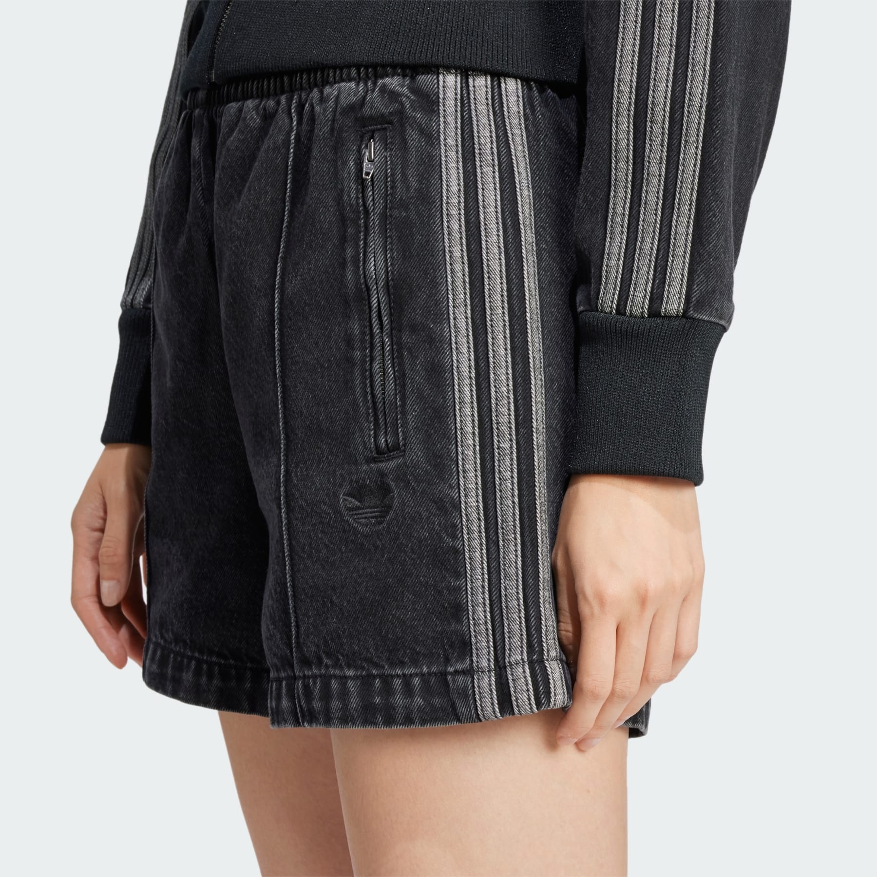 Adicolor Denim Firebird Shorts - 5