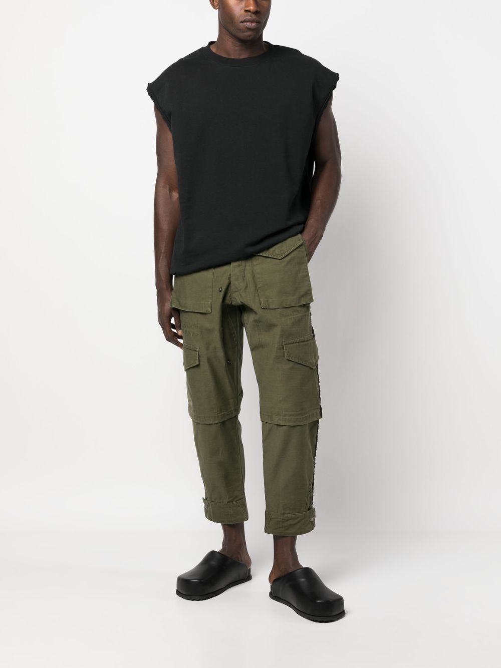 cropped-leg cargo trousers - 2