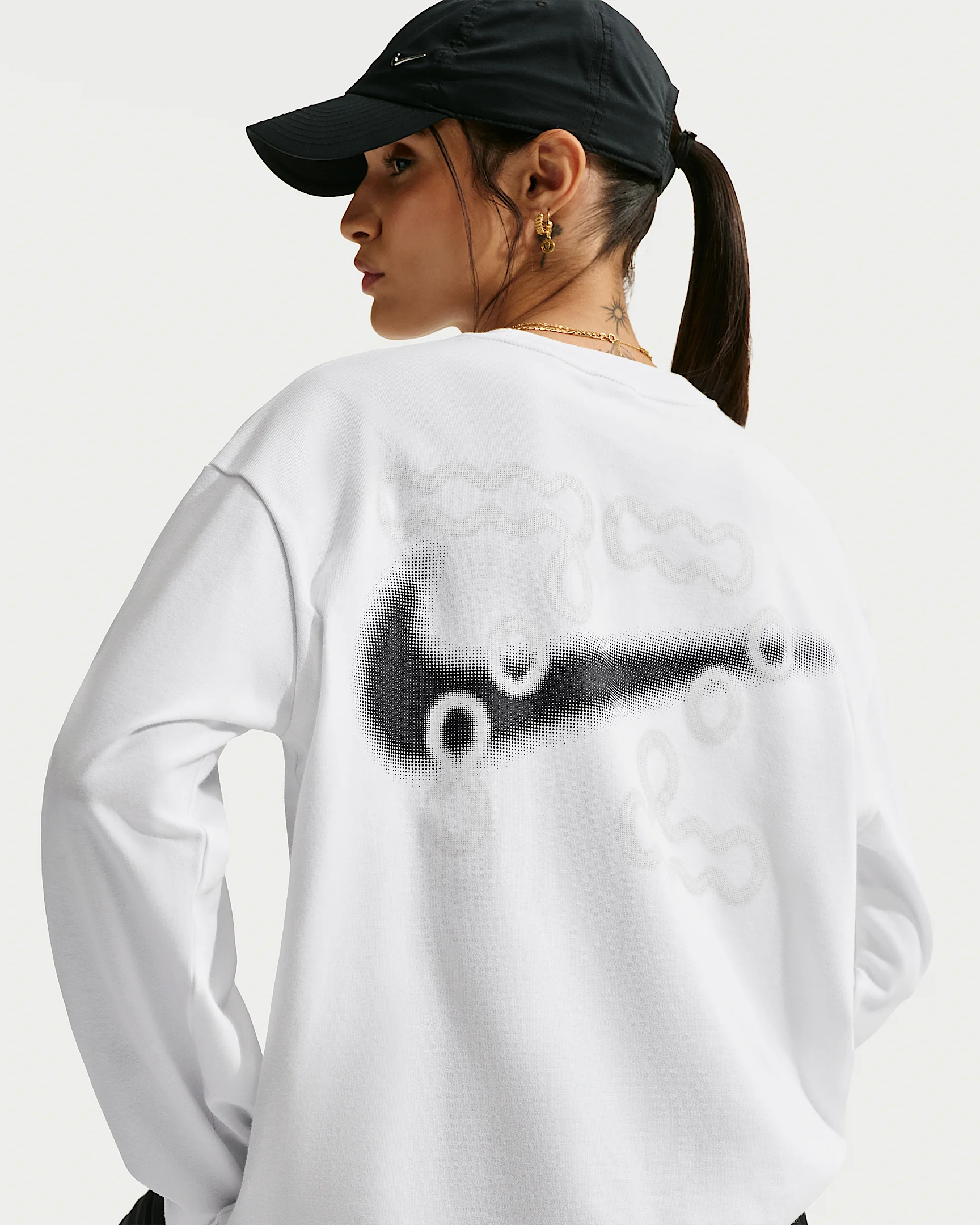 Nike Sportswear Women's Oversized Long-Sleeve T-Shirt - 1