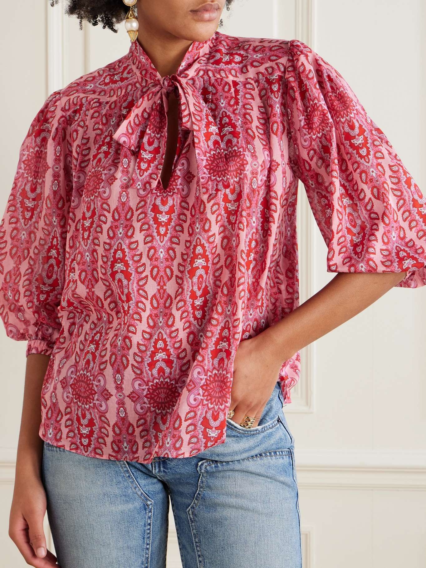 Pussy-bow pleated paisley-print cotton-poplin blouse Pink - 3