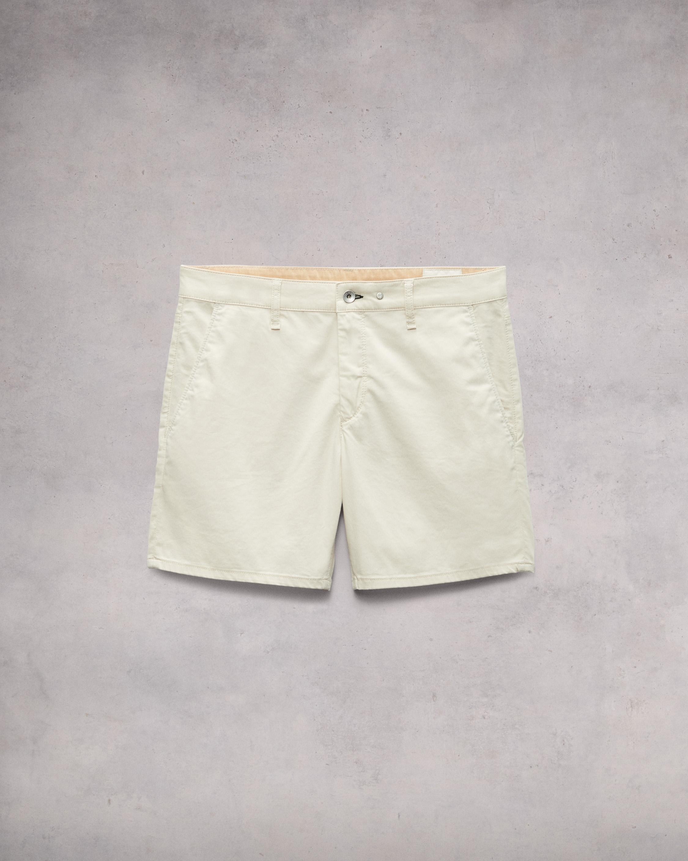 Standard Cotton Chino Short
Classic Fit - 1