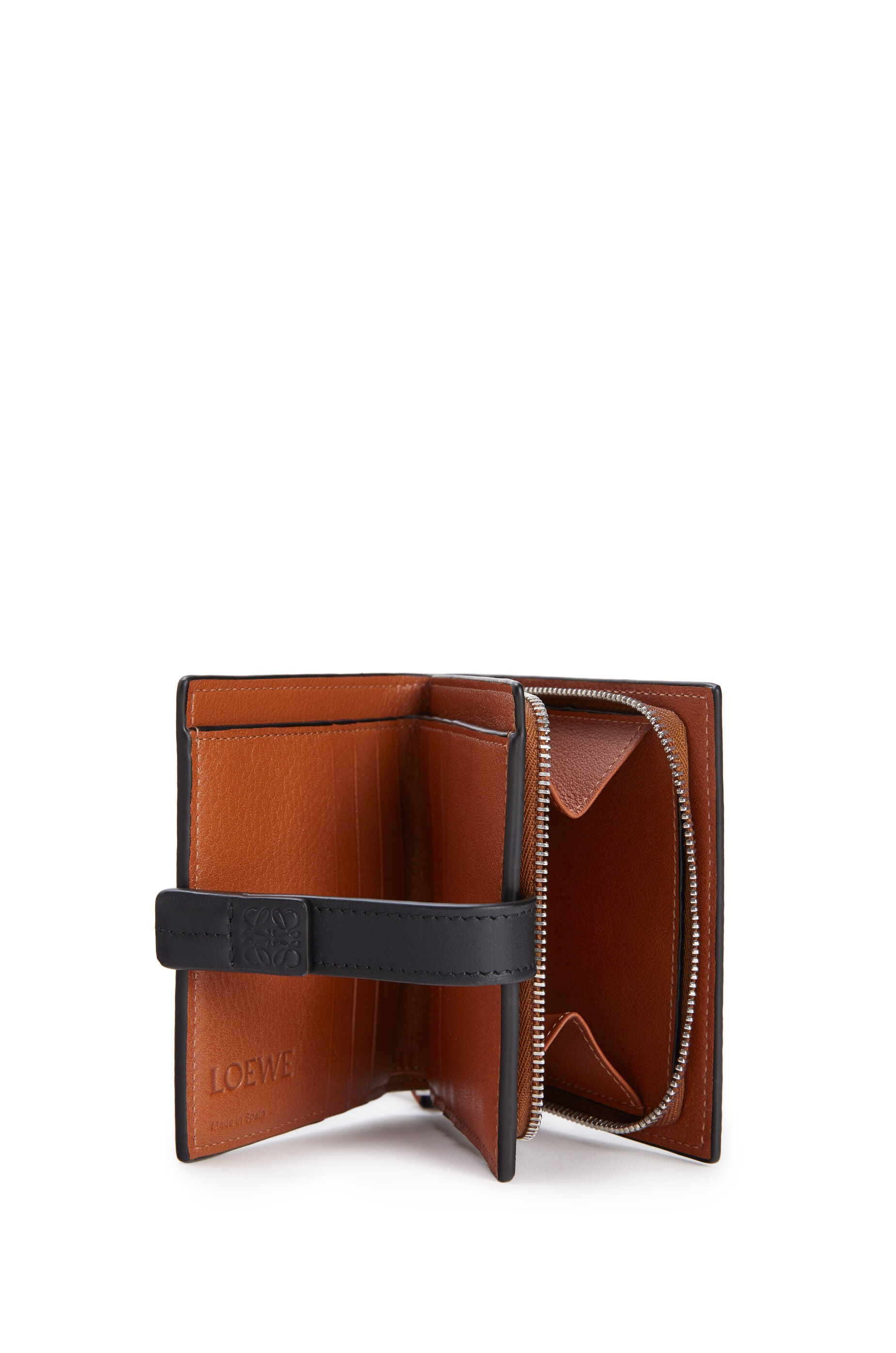 Compact zip wallet in soft grained calfskin - 2