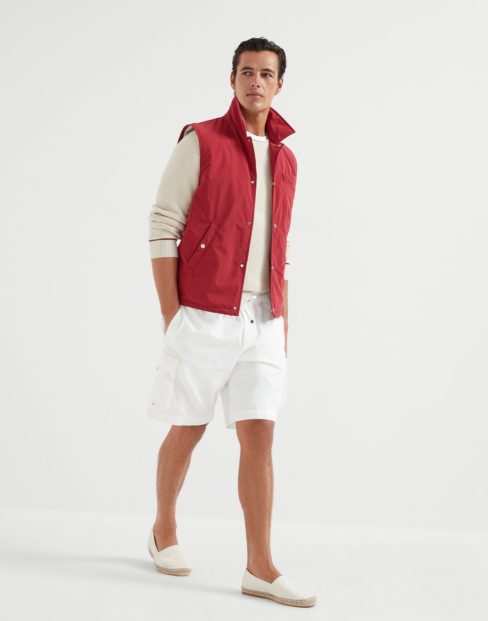 Water-resistant microfiber vest with Thermore® padding and shirt-style collar - 5