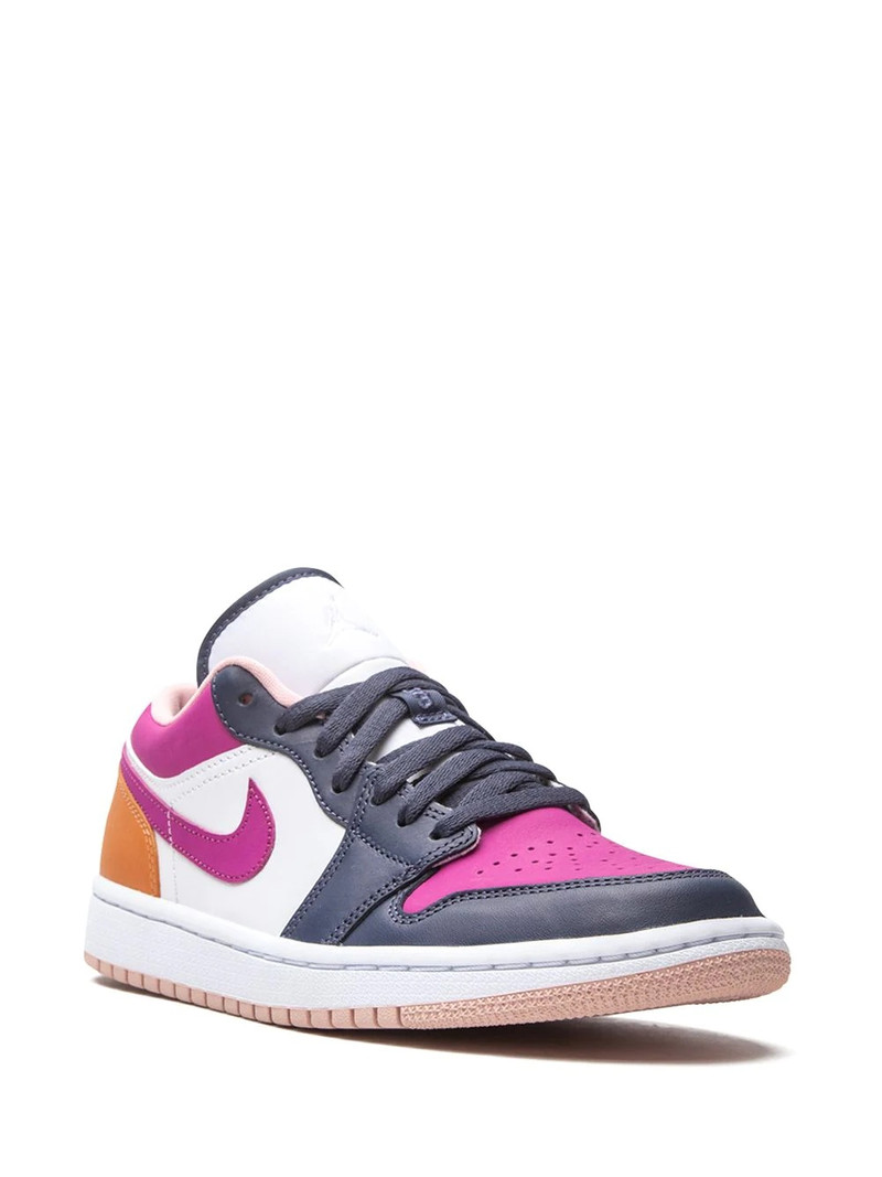 Jordan Air Jordan 1 Low SE "Mismatched Purple/Magenta" sneakers outlook