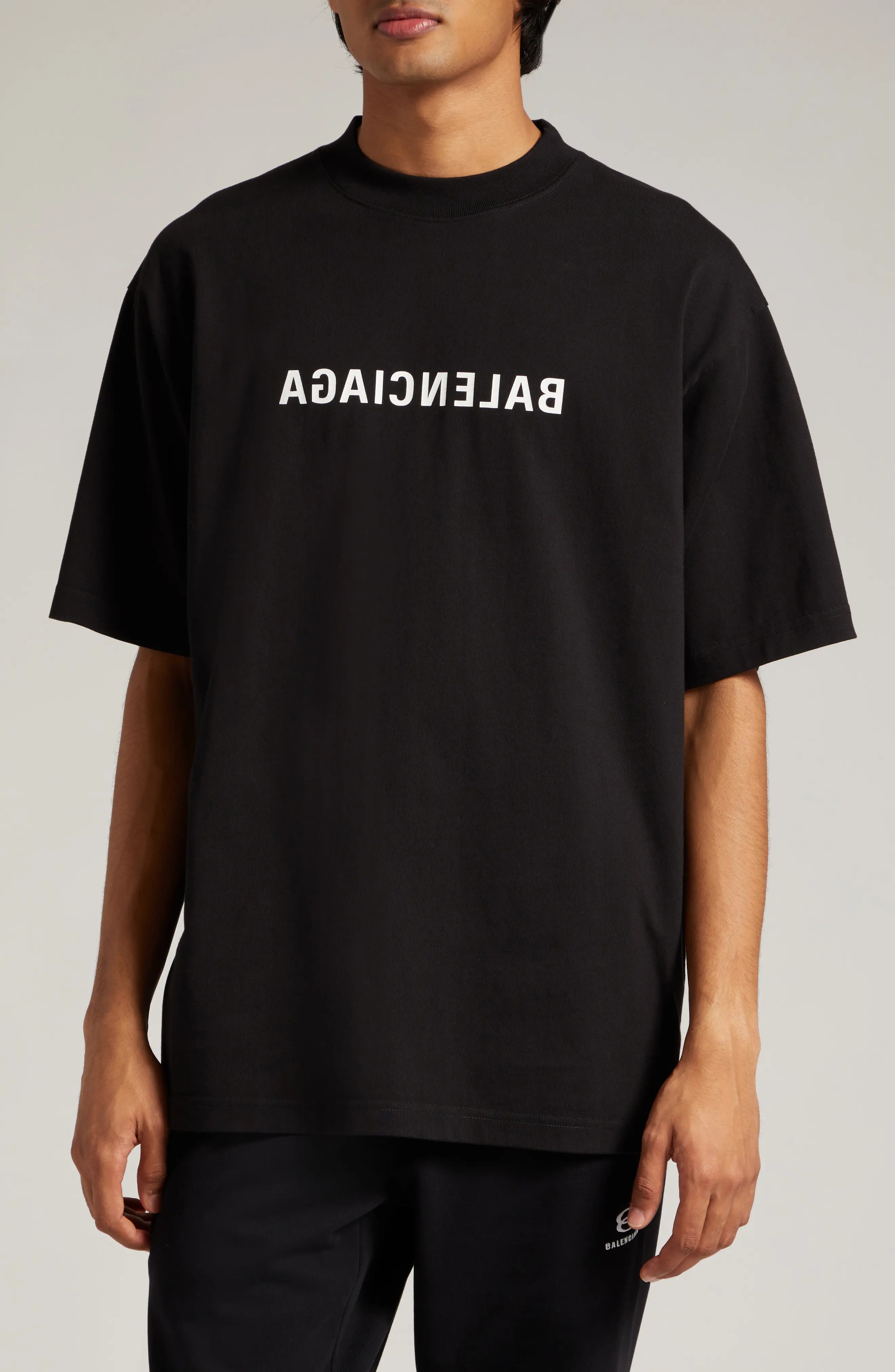 BALENCIAGA Gender Inclusive Medium Fit Logo Graphic T-Shirt
