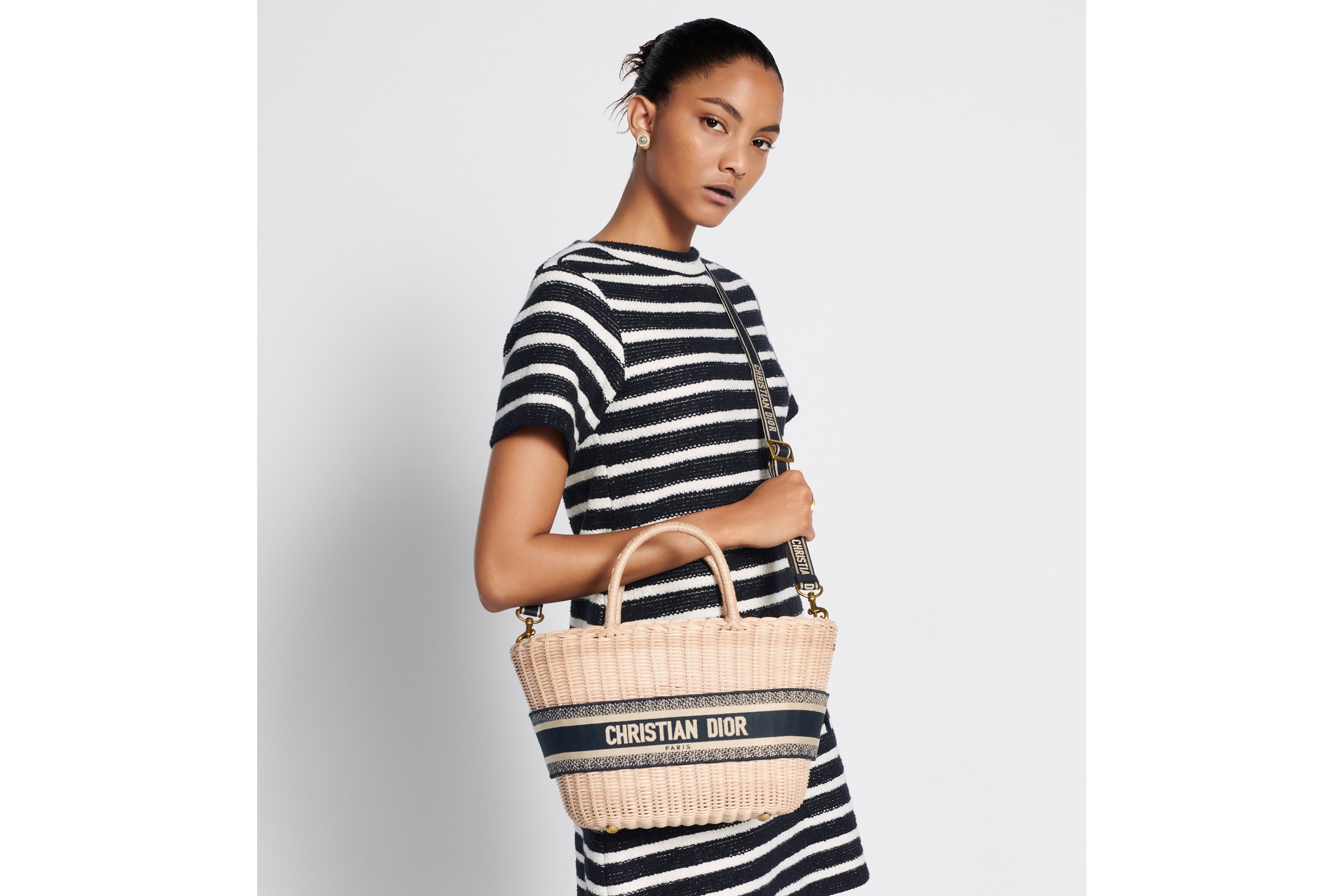 Dior Hat Basket Bag | dior | REVERSIBLE