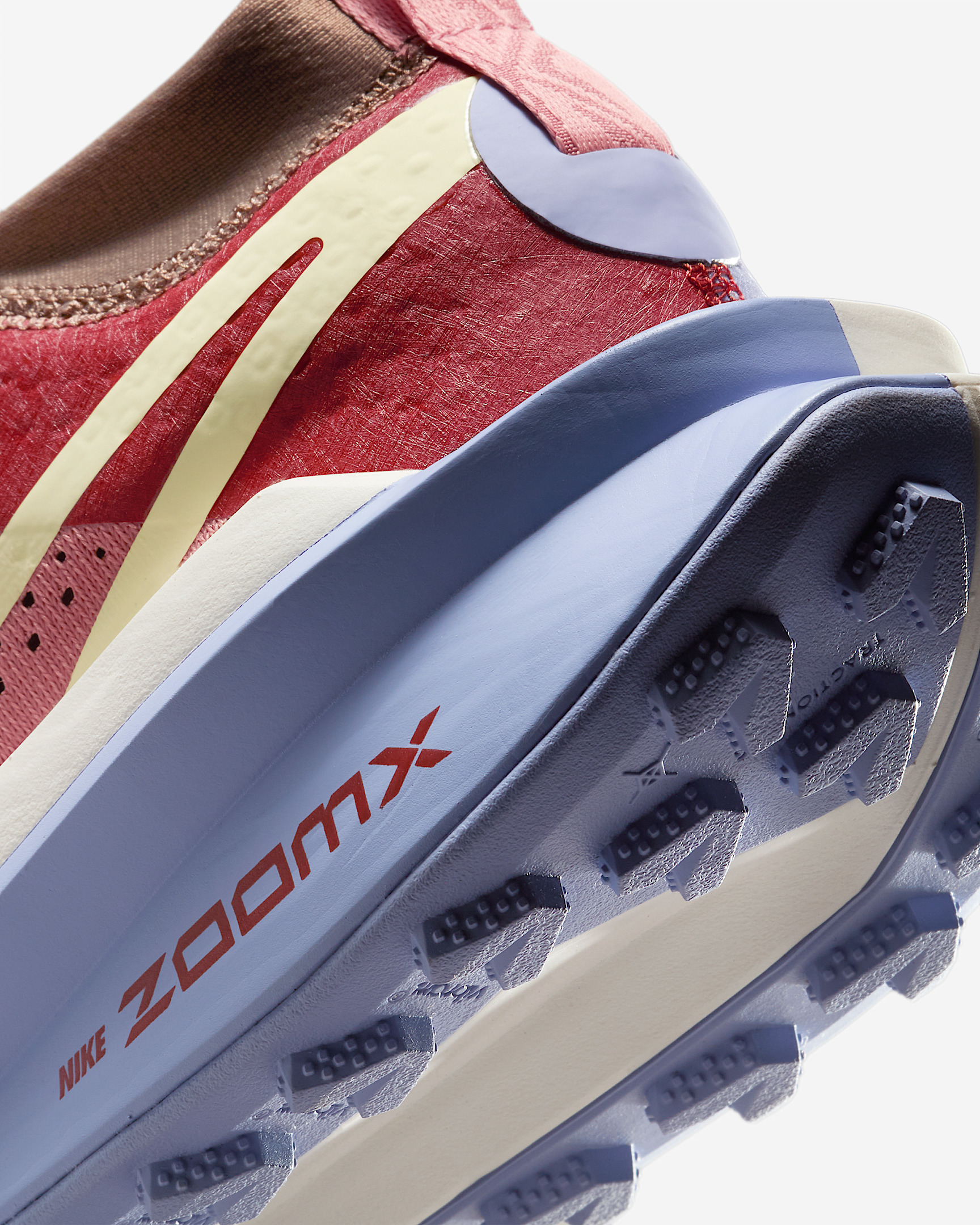 Nike Zegama 2 Women's Trail Running Shoes - 8