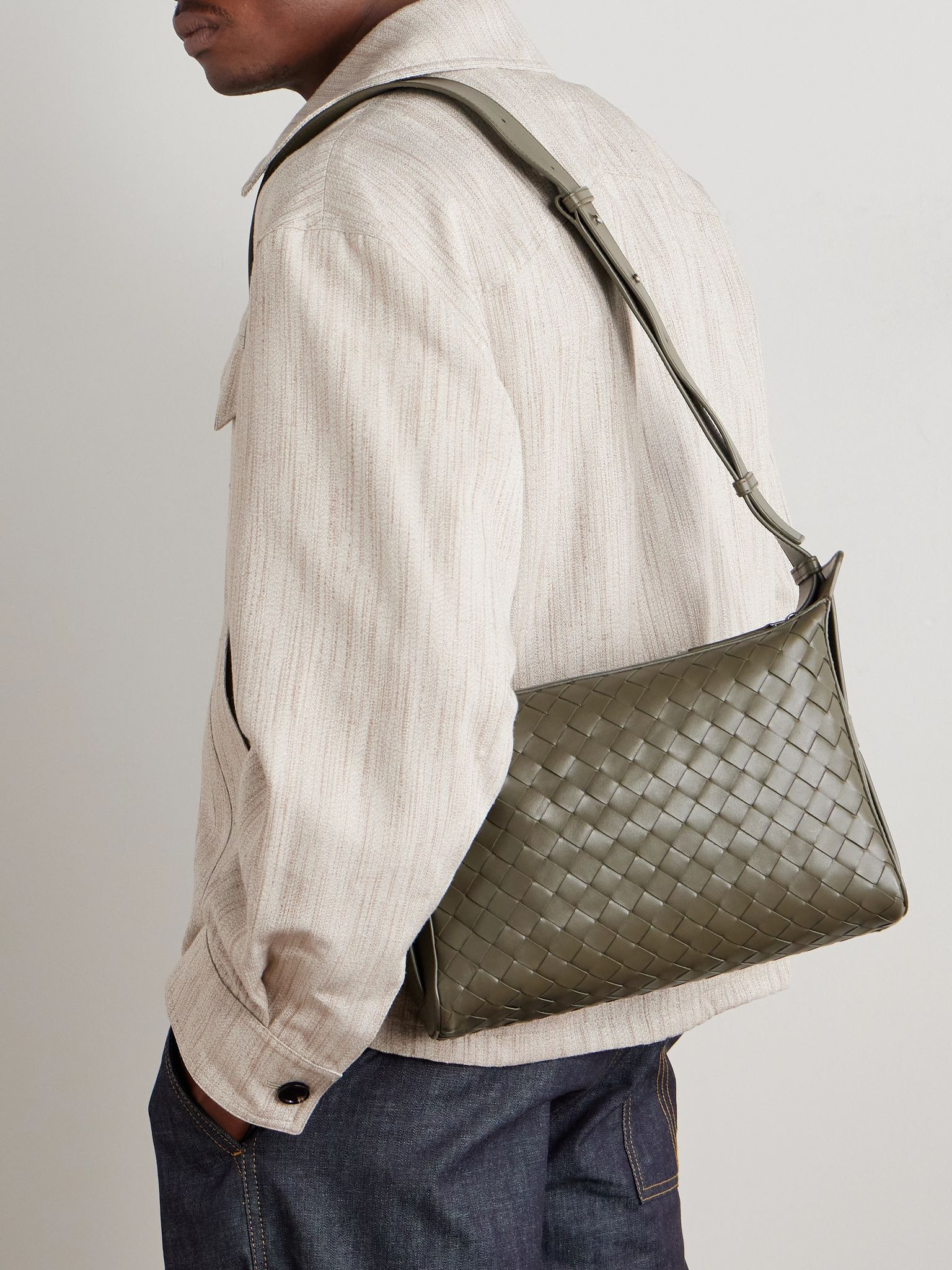 Intrecciato Leather Messenger Bag Green - 2