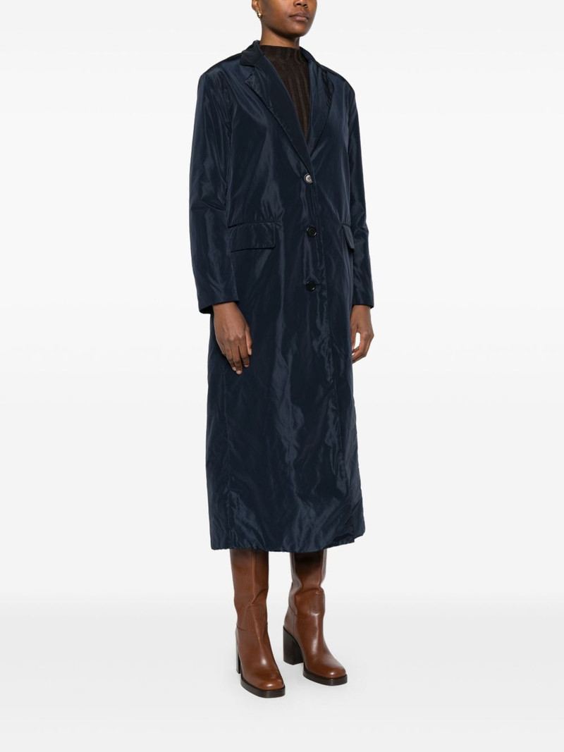 single-breasted buttoned coat 3