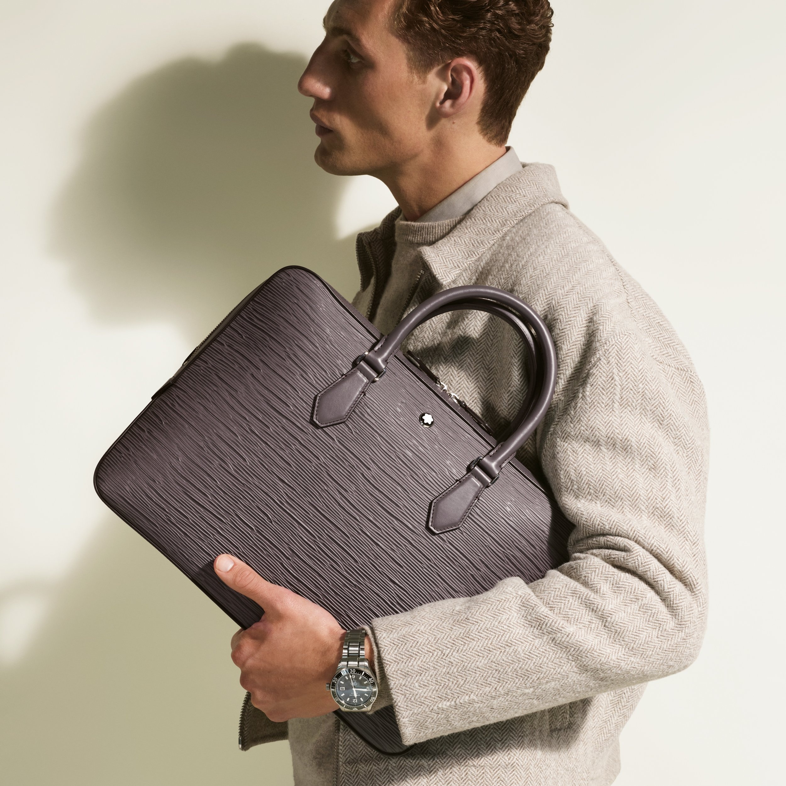 4810 thin document case - 5