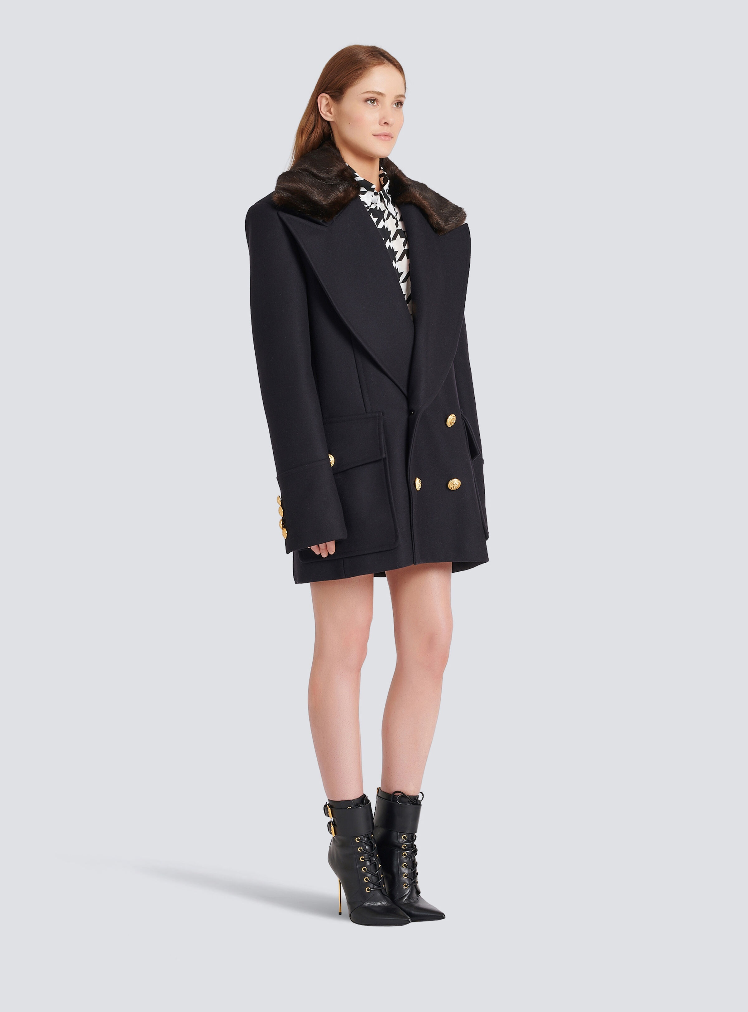 Unisex - Six-button wool coat with detachable collar - 7