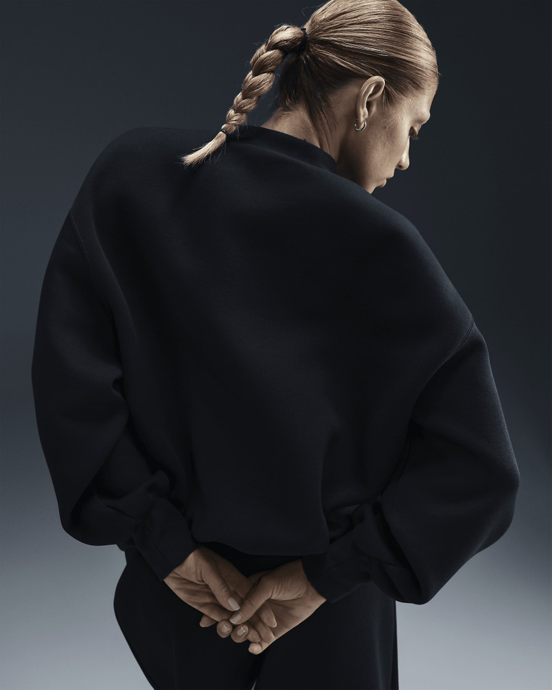 Nike Nike Sportswear Tech Fleece Women's Oversized Crew-Neck Sweatshirt outlook