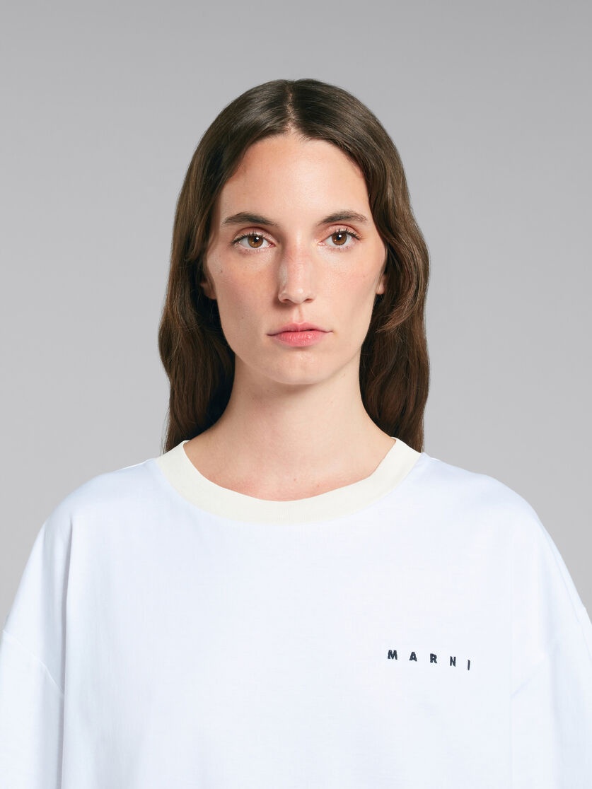 【送料&関税込】Marni White Cotton T-shirt White organic cotton oversized T-shirt with Marni patches