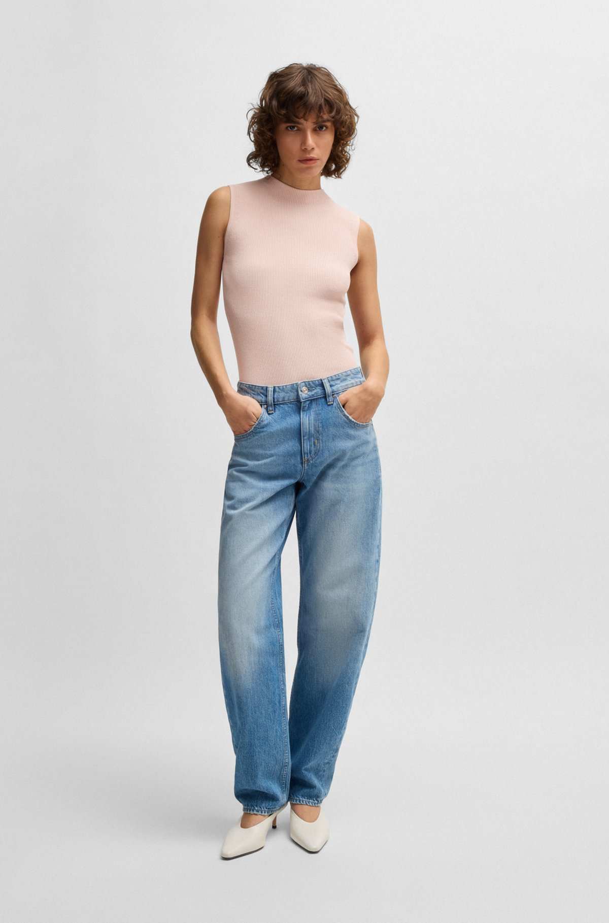 SLEEVELESS MOCK-NECK TOP IN RIBBED FABRIC - 3