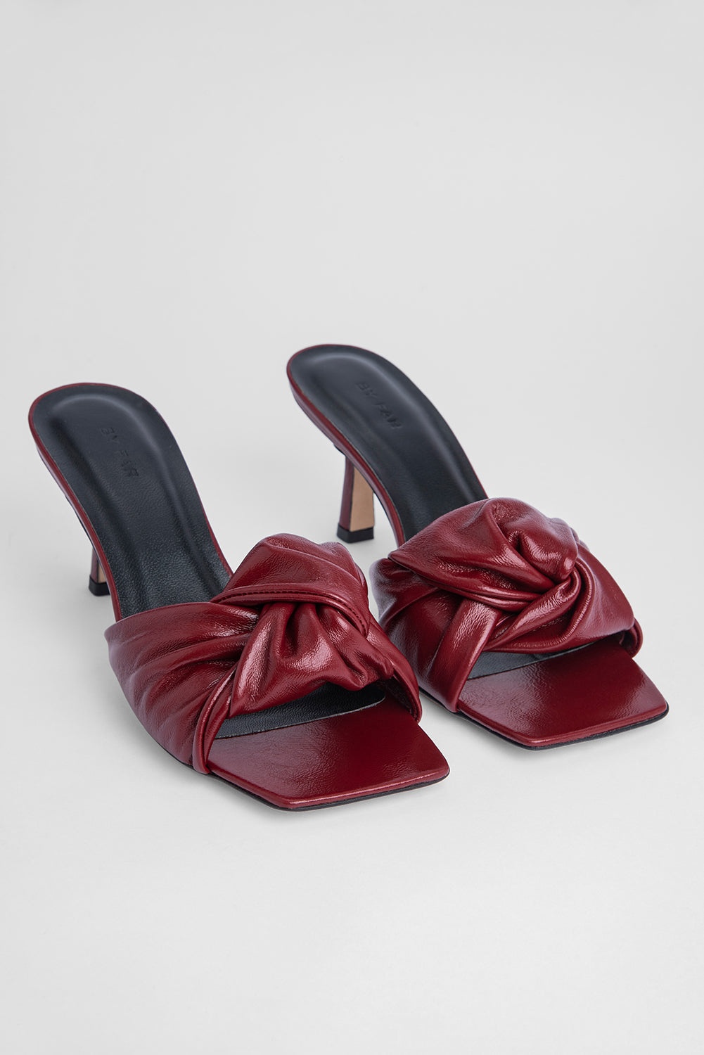 Lana Bordeaux Creased Leather - 3