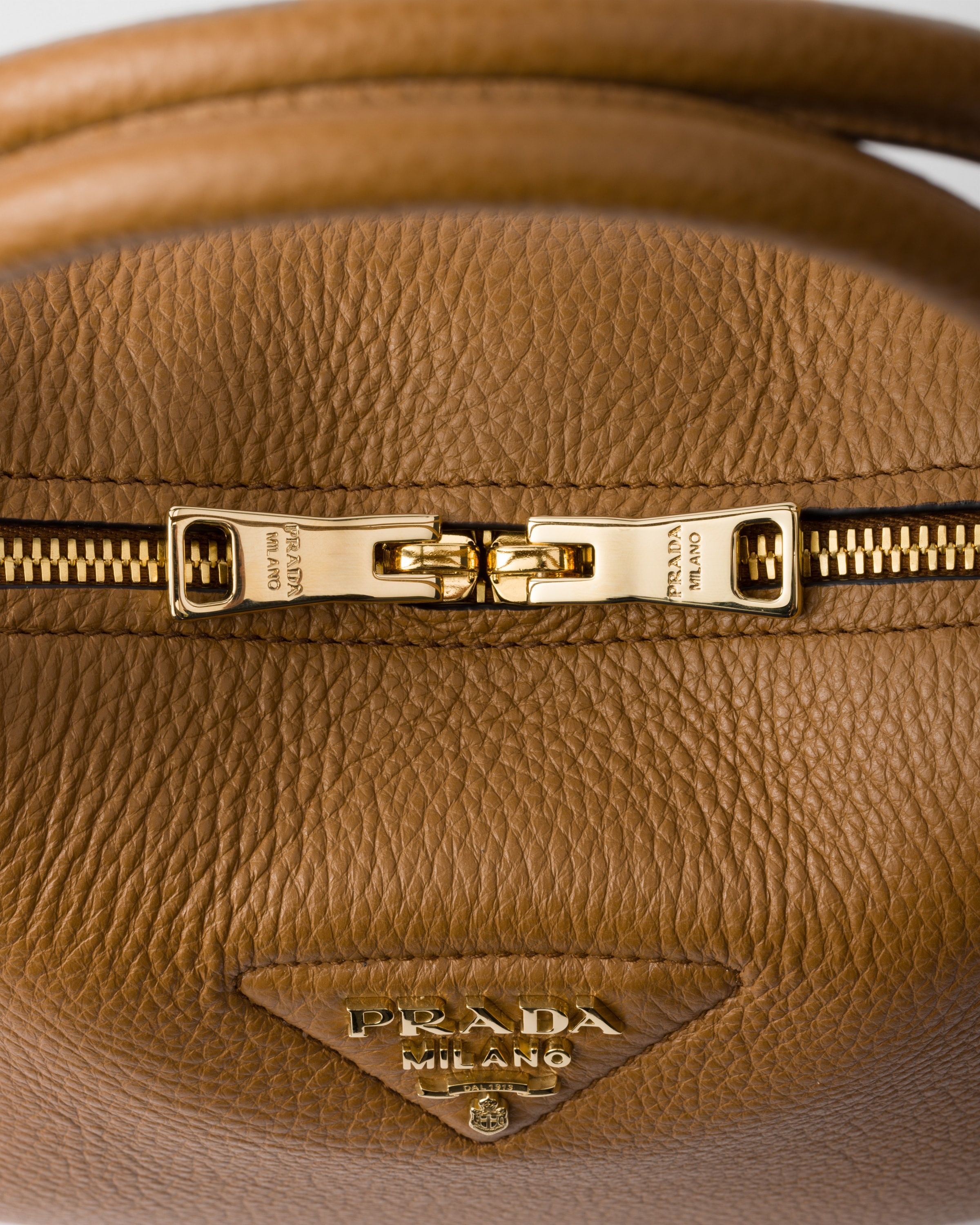 Small leather bag - 5