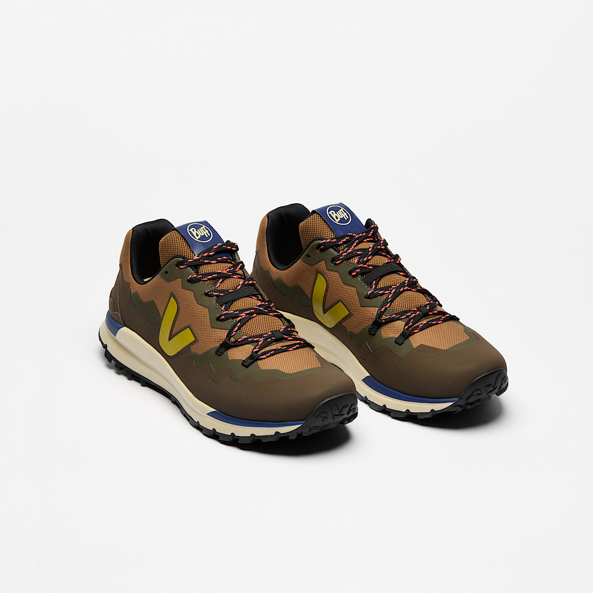 FITZ ROY TREK-SHELL VEJA X BUFF TERRA LIQUOR - 2