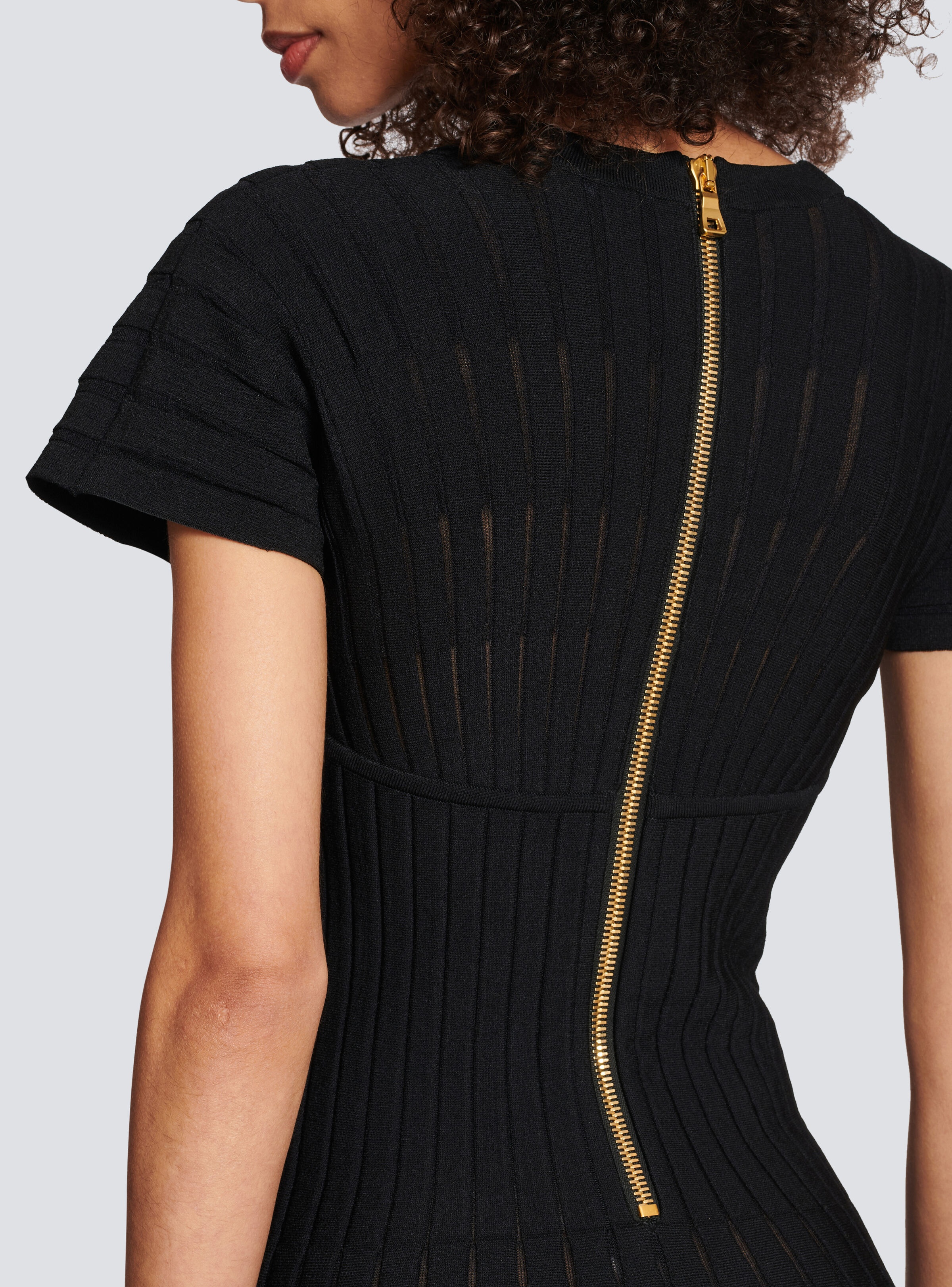 Short pleated knit dress - 6