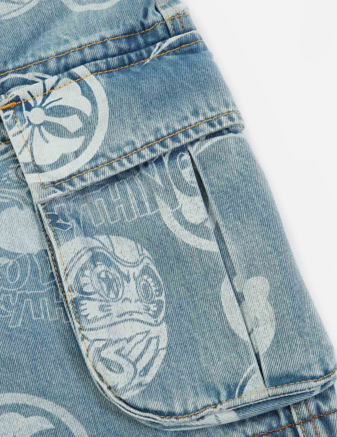 GRAFFITI DARUMA AND KAMON DISCHARGED PRINT DENIM CARGO SHORTS - 10