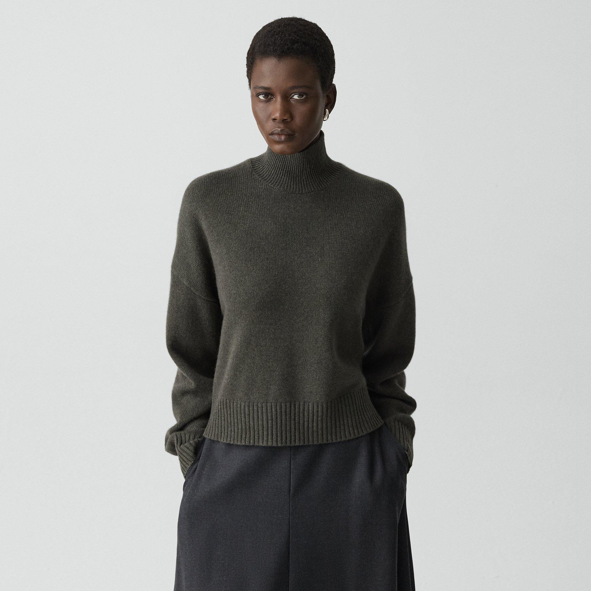 Cropped Turtleneck in Cashmere - 2