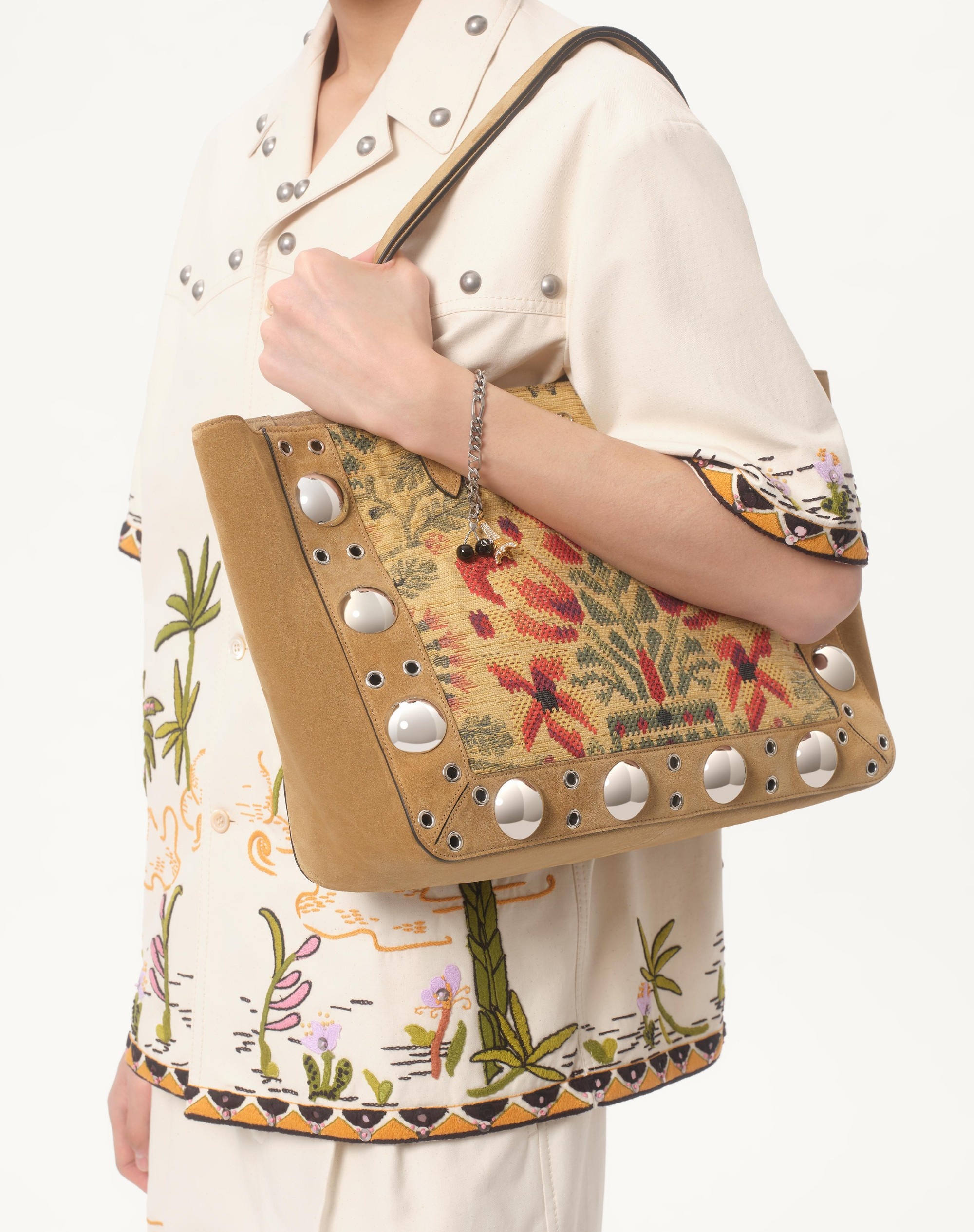 VALENTINO GARAVANI NELLCÔTE MEDIUM SHOPPING BAG IN JACQUARD FABRIC - 7