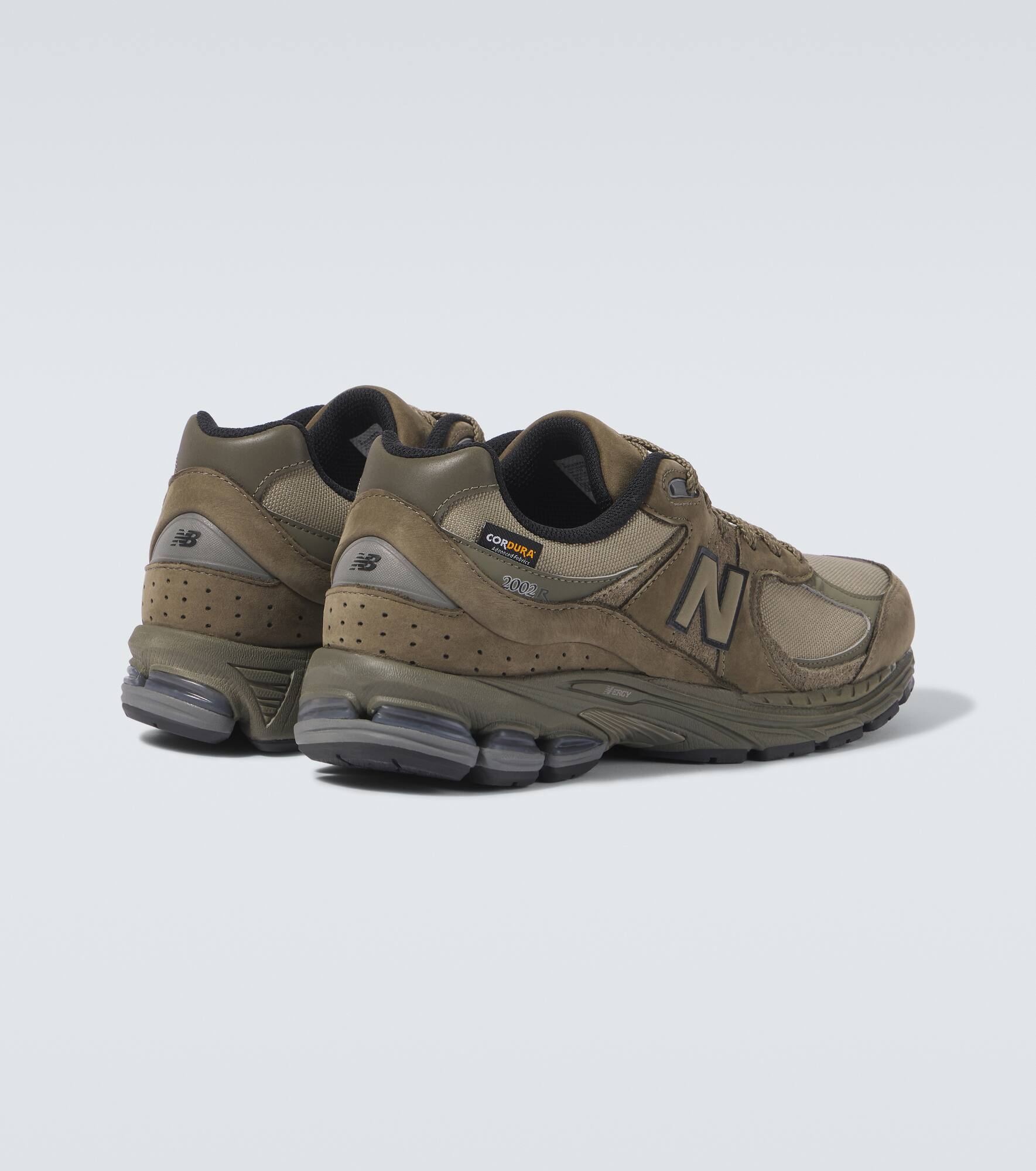 2002R suede-trimmed sneakers - 6