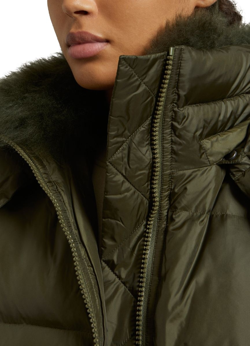 A-line puffer jacket made from a water-resistant performance fabric with a long-haired lambswool col - 4