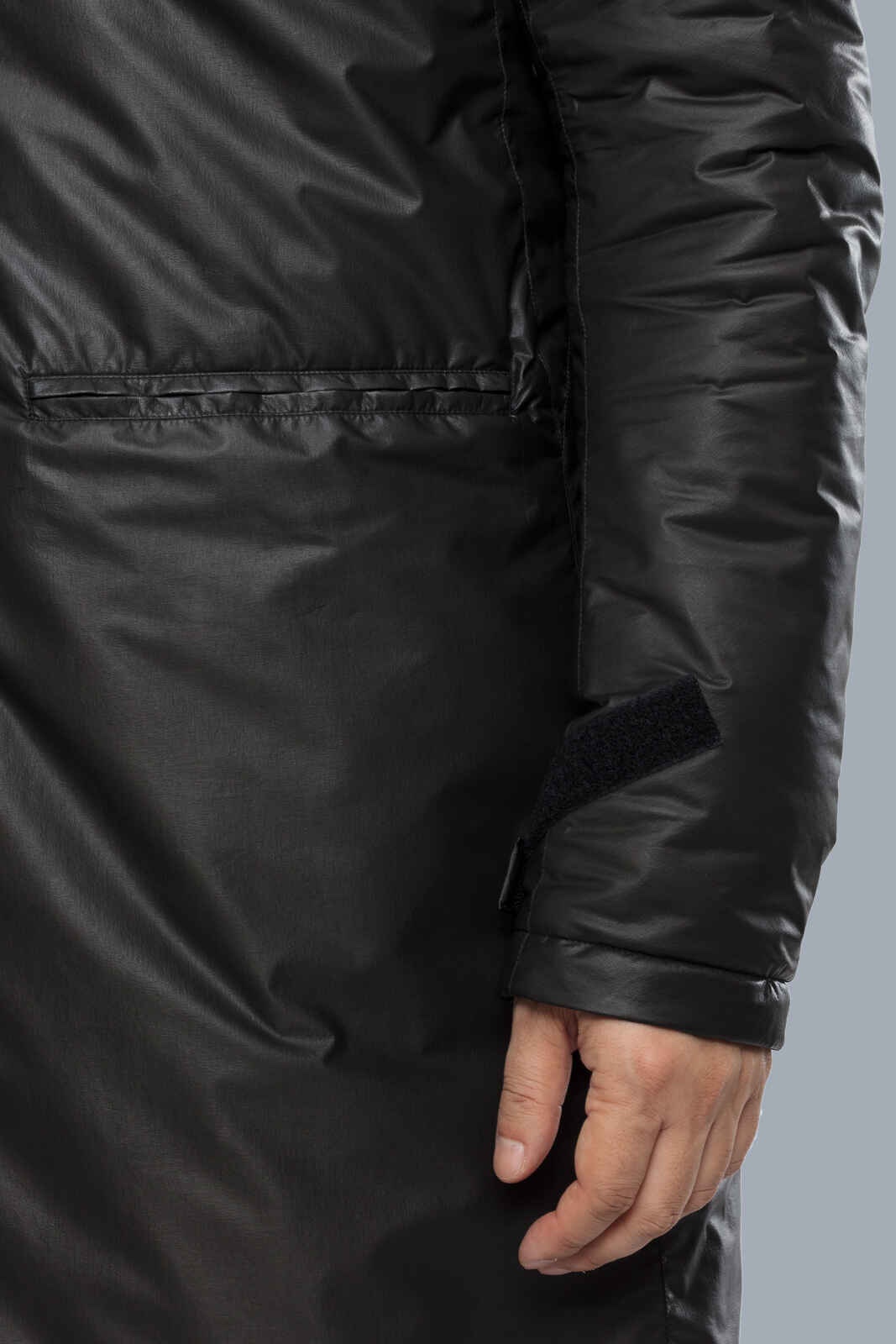 J46-FO 2L Gore-Tex Infinium™ Climashield® Coat Black - 35