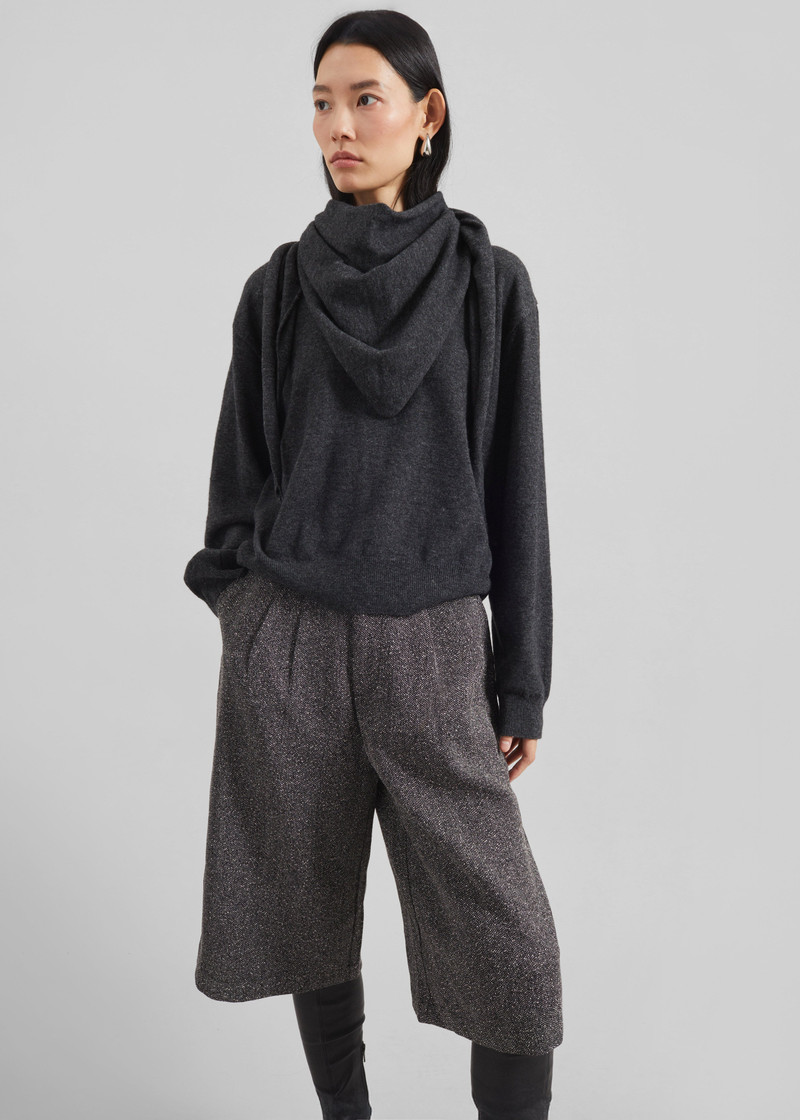 Vermont Scarf Sweater - Charcoal 6