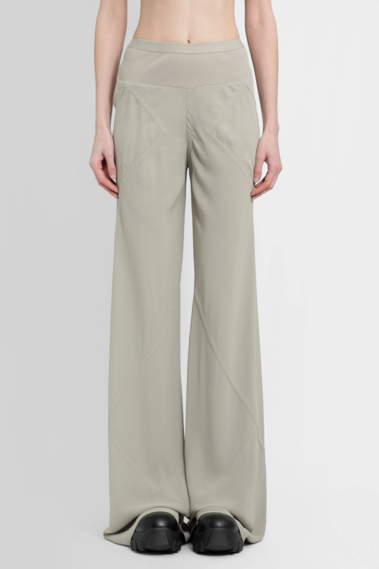 Lido-Cocoon-Crepe-Bias-Pants - 1