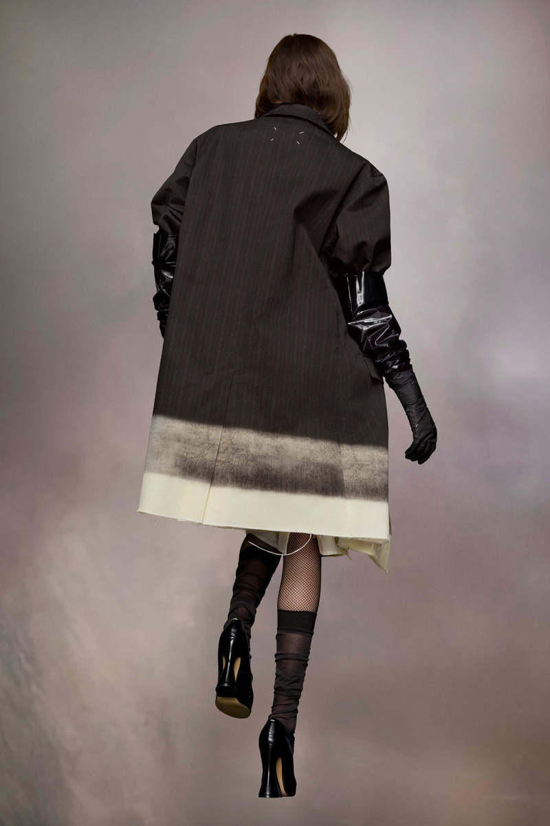 Trompe l'oeil pinstripe coat 4