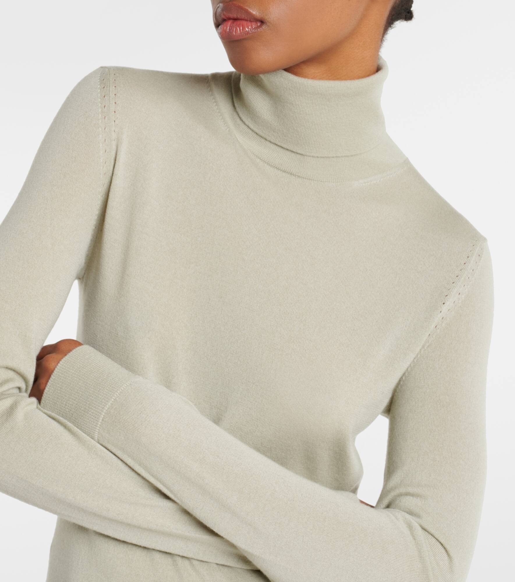 Cashmere turtleneck sweater - 4