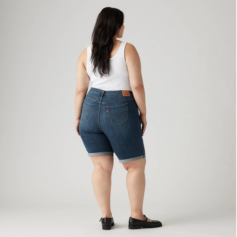Levi's CLASSIC BERMUDA WOMEN'S SHORTS (PLUS SIZE) outlook