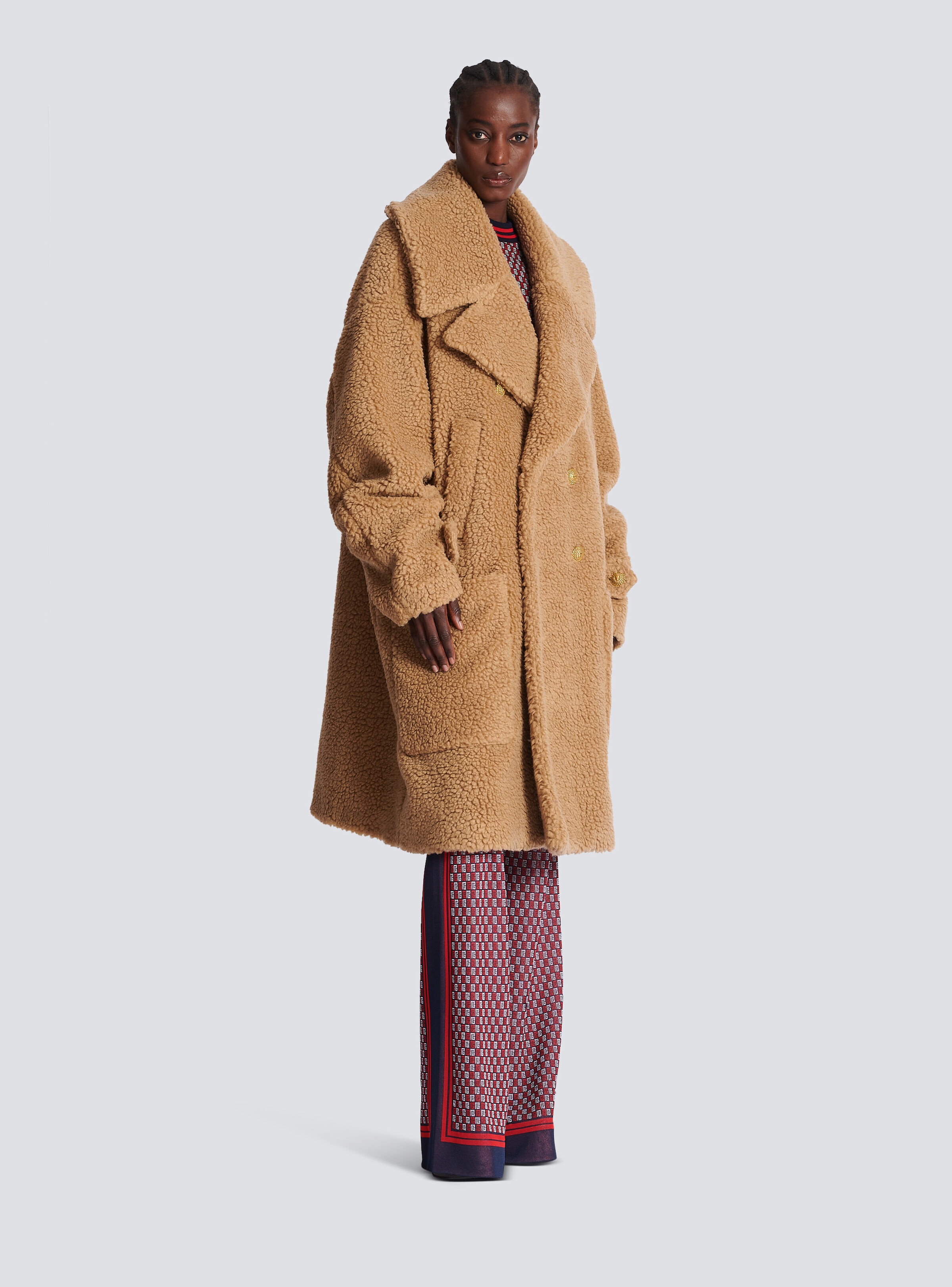 Long double-breasted buttoned coat - 5