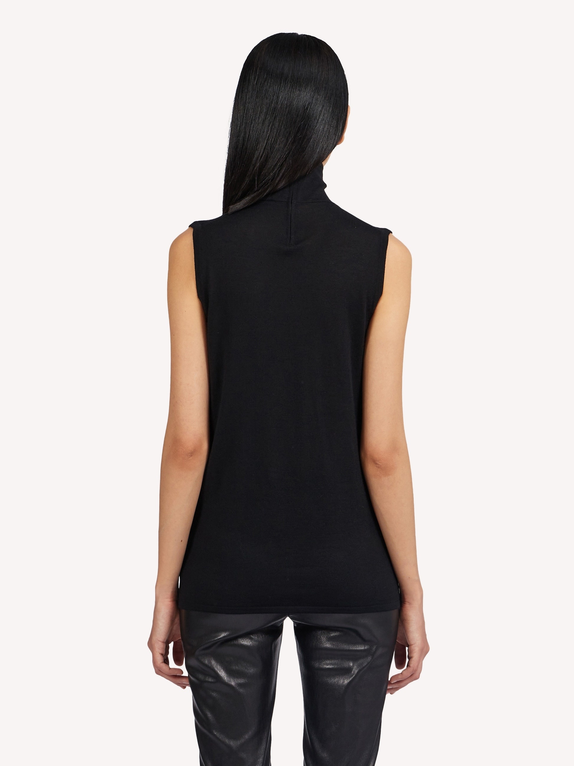 Sleeveless turtleneck - 3