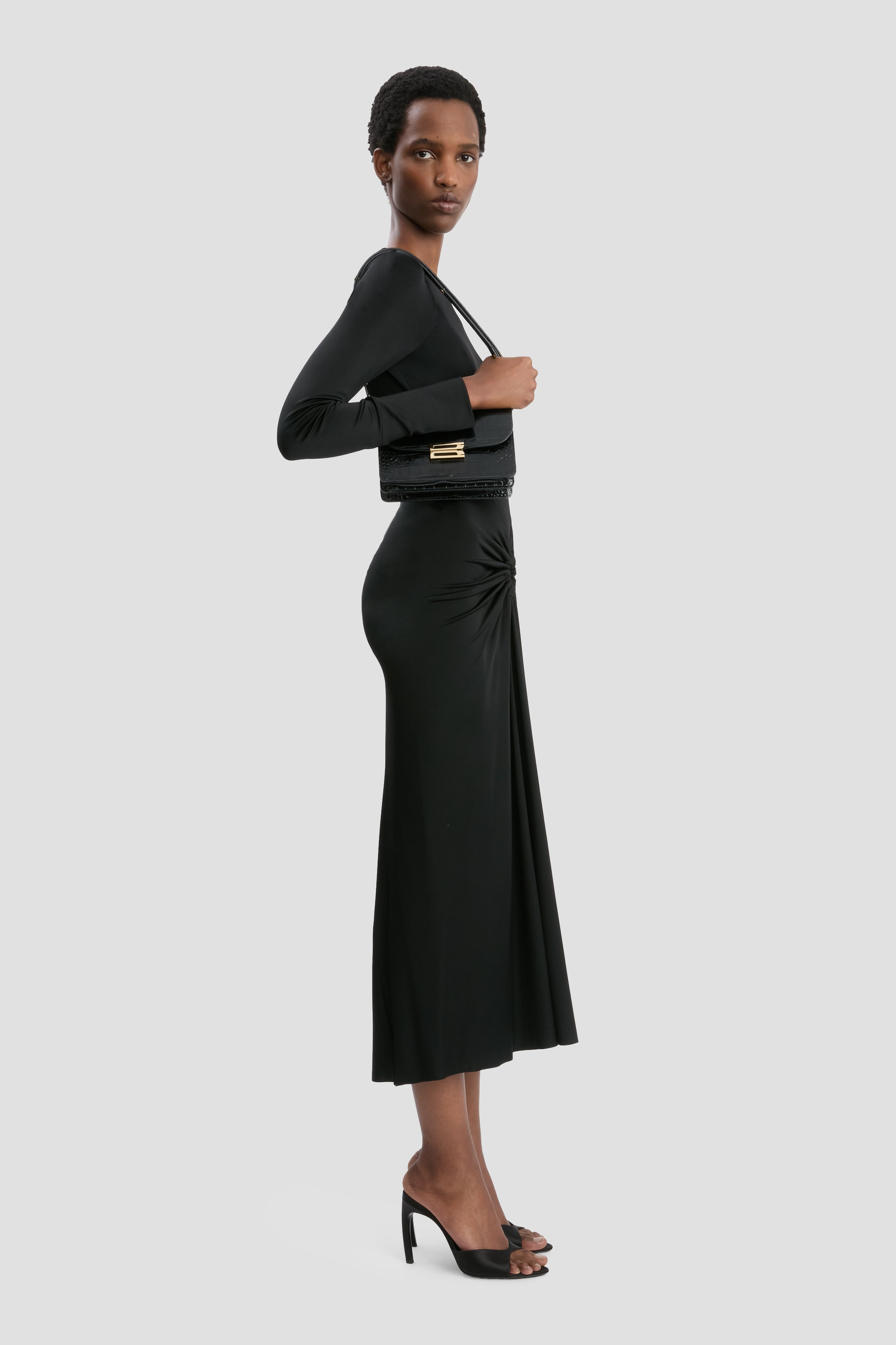 Long Sleeve Gathered Midi Dress In Black - 6