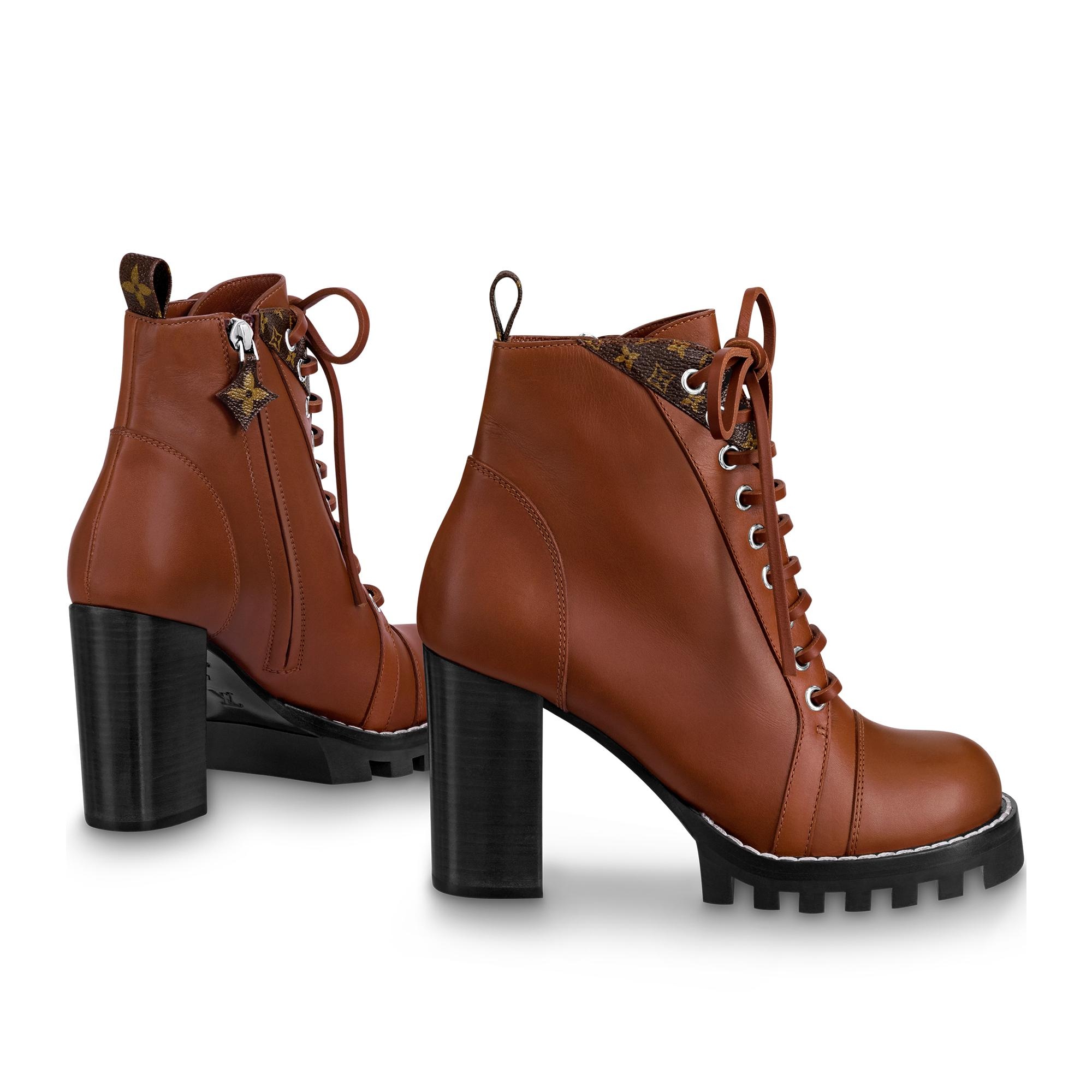 Star Trail Ankle Boot - 6