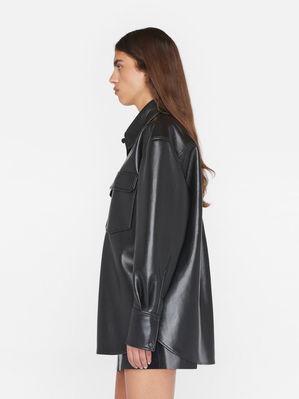 Recycled Leather Shirt Jacket in Noir - 8