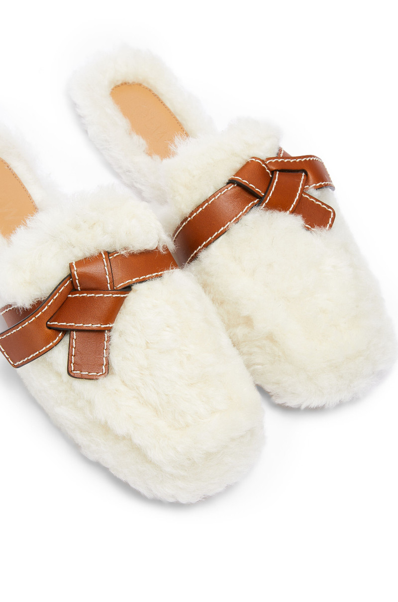 Gate mule in shearling 4