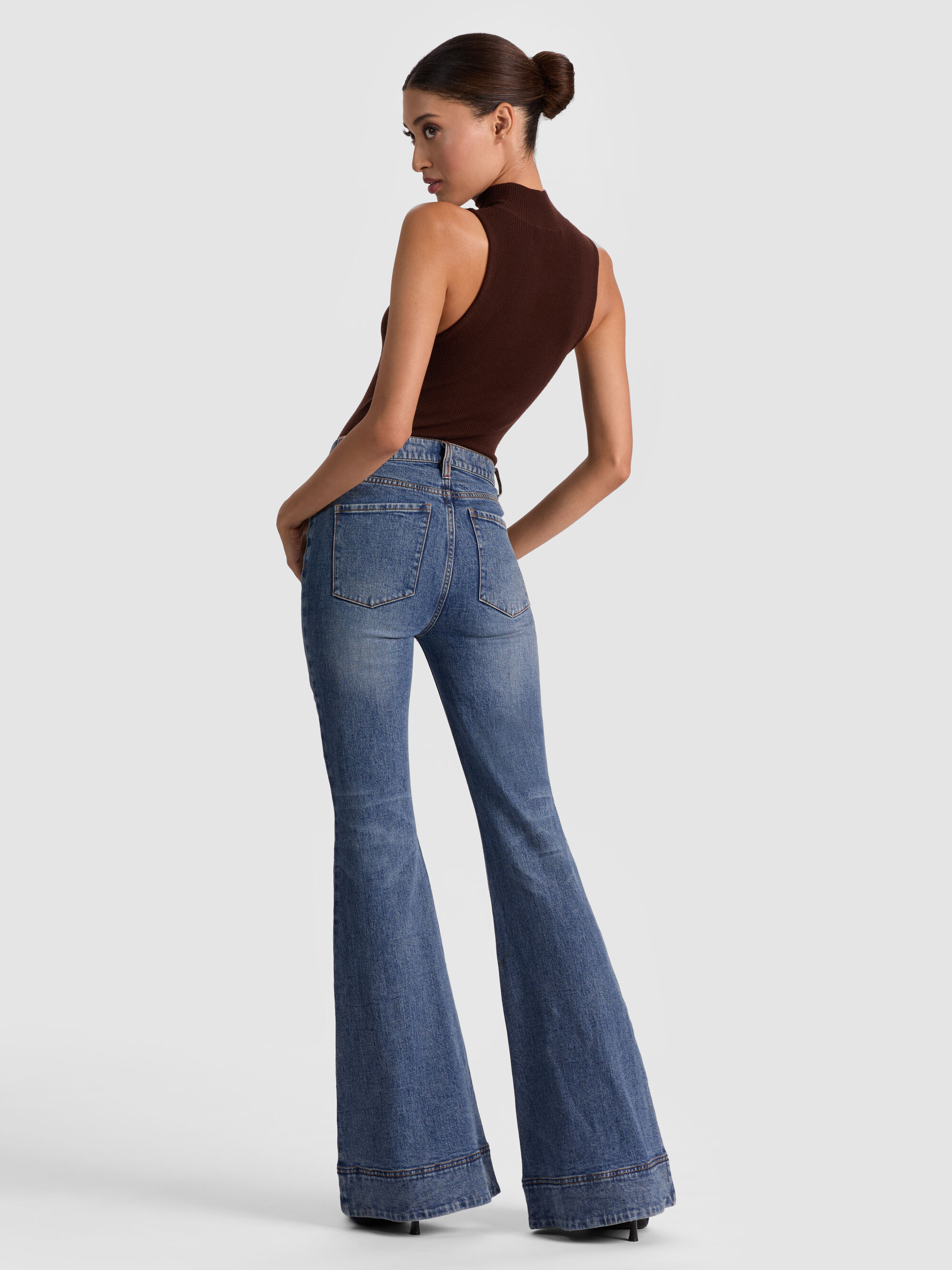 BEAUTIFUL EMBROIDERED JEAN - 3