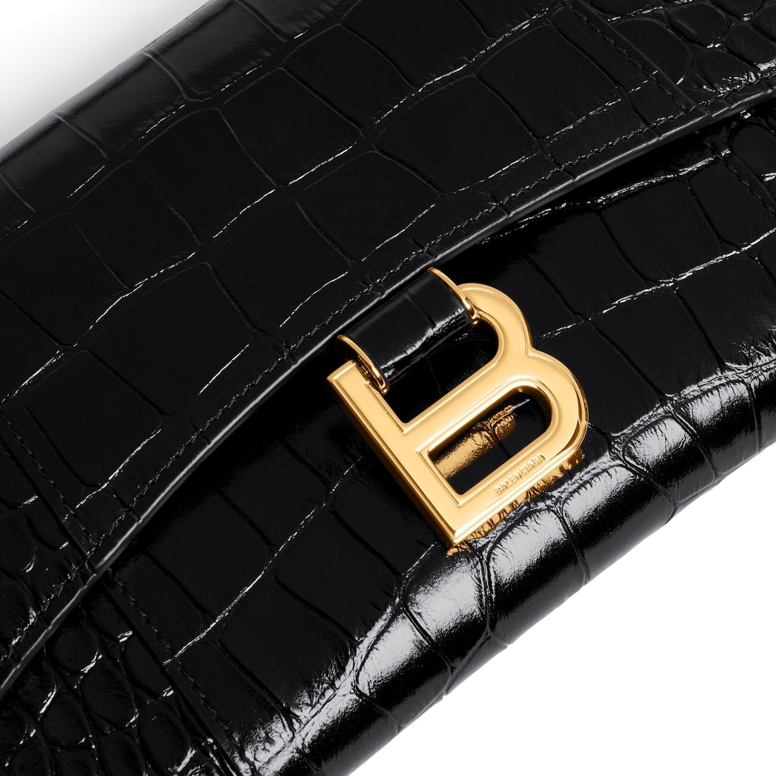 Women's Hourglass Wallet On Chain in Black - 5