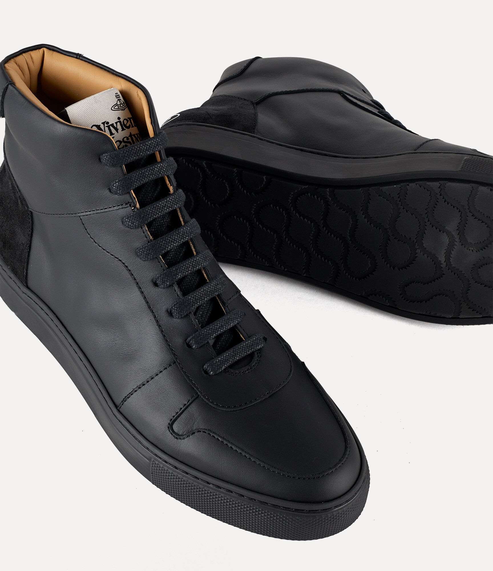 【送料&関税込】Vivienne Westwood High Top Sneaker Vivienne Westwood High-Top Sneakers, Size 39 EU
