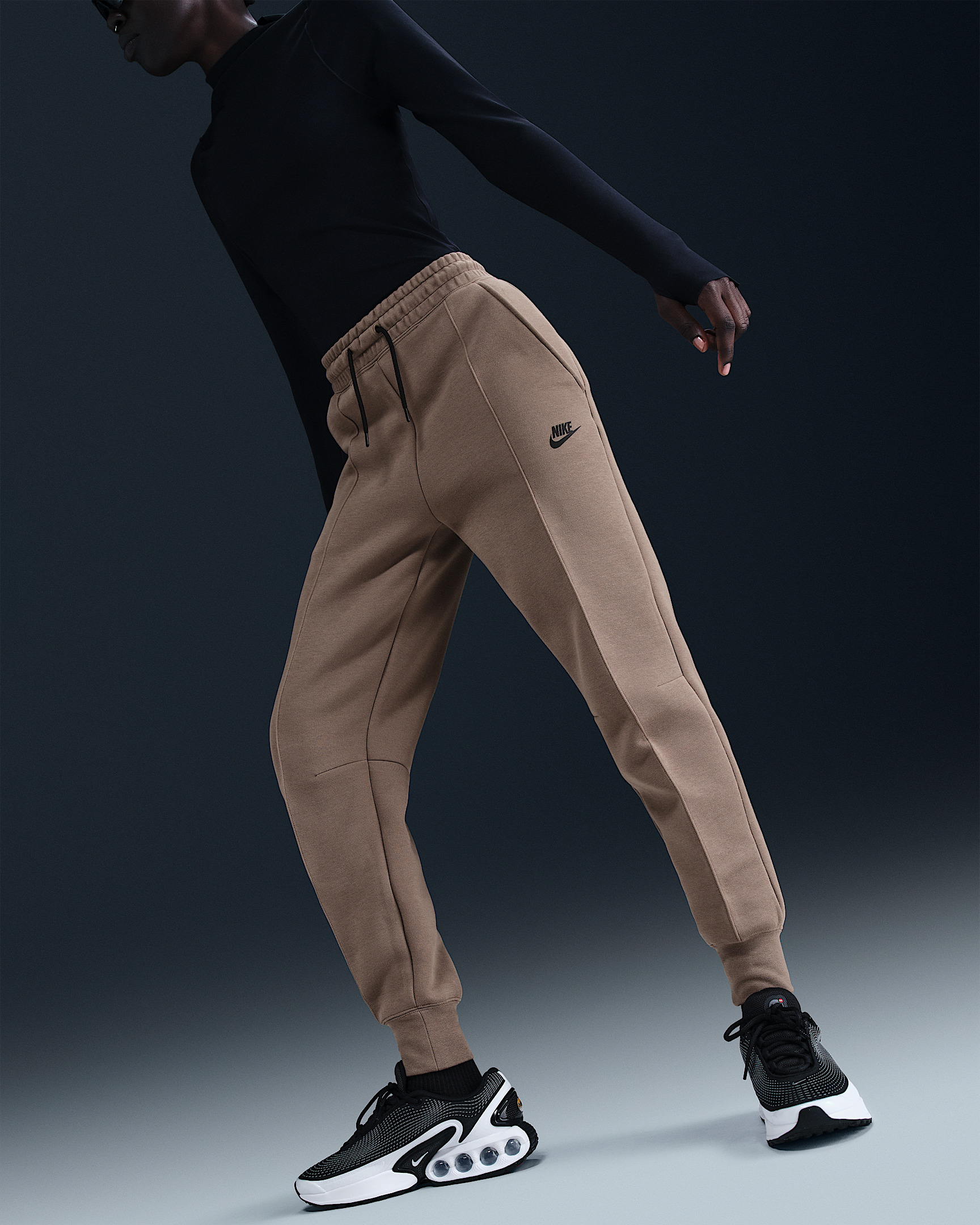 Nike Sportswear Tech Fleece Women's Mid-Rise Joggers - 2