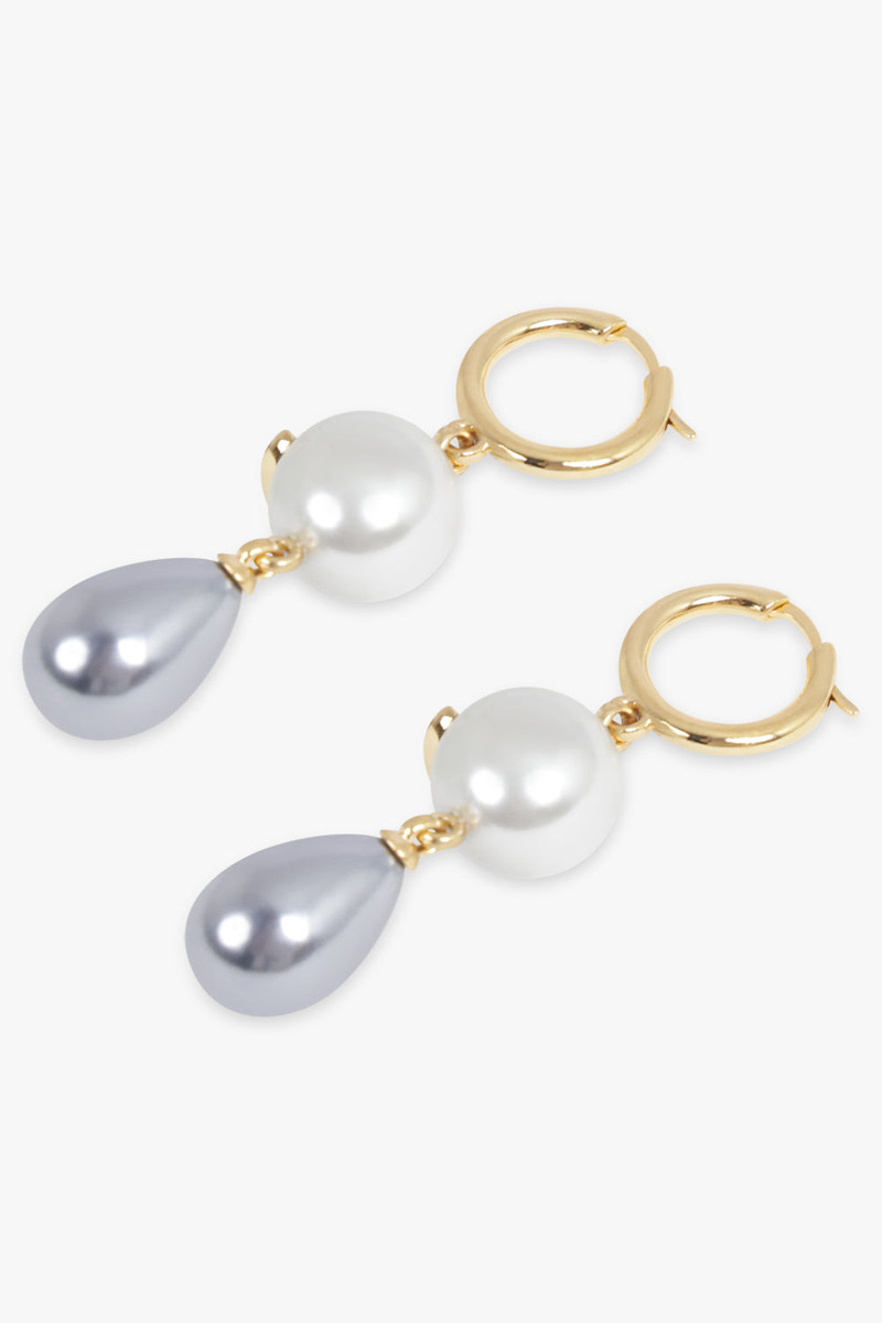 Vivienne Westwood MARTHA ORB PEARL DROP EARRINGS | GREY/GOLD outlook