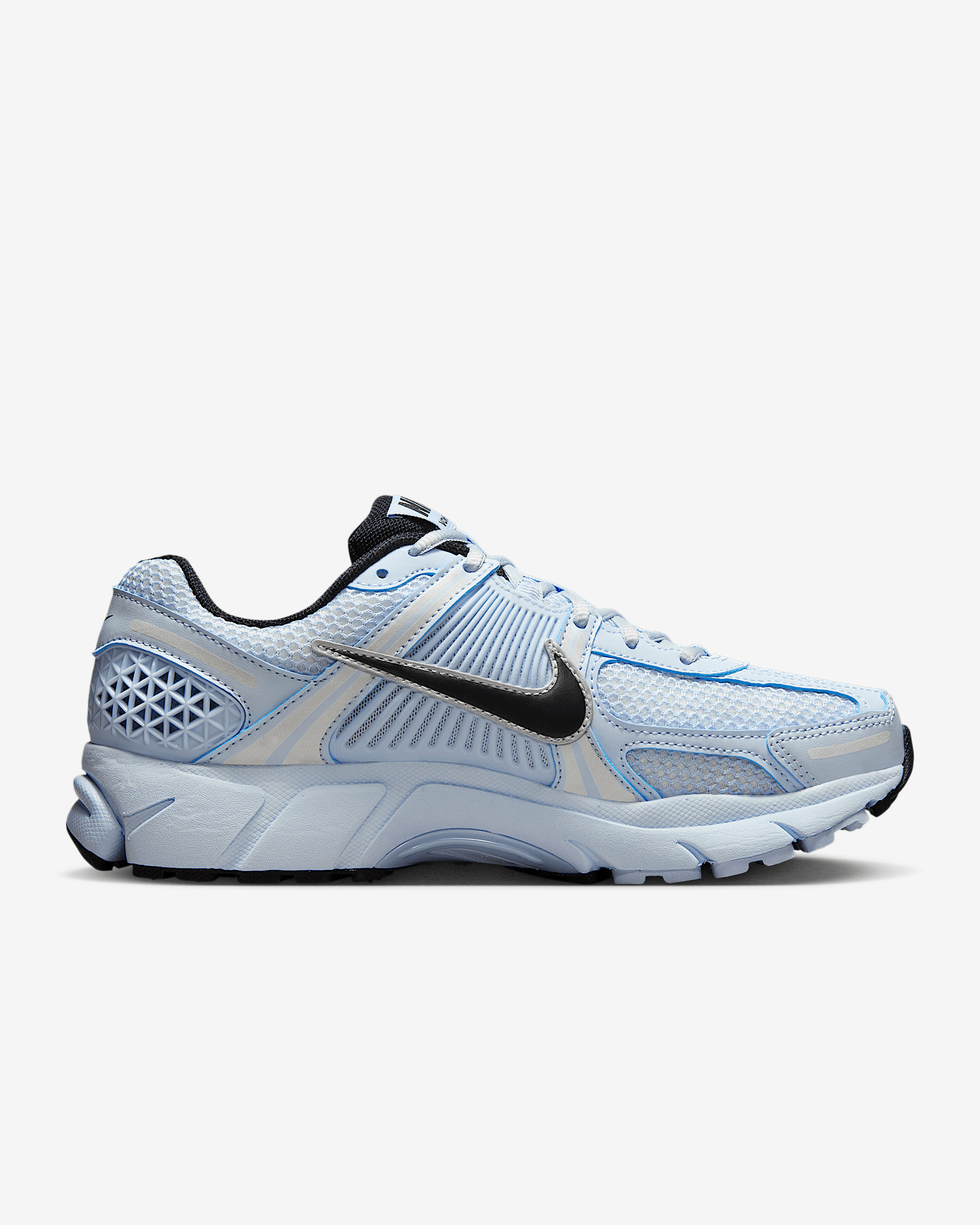 Nike Zoom Vomero 5 Women's Shoes - 3
