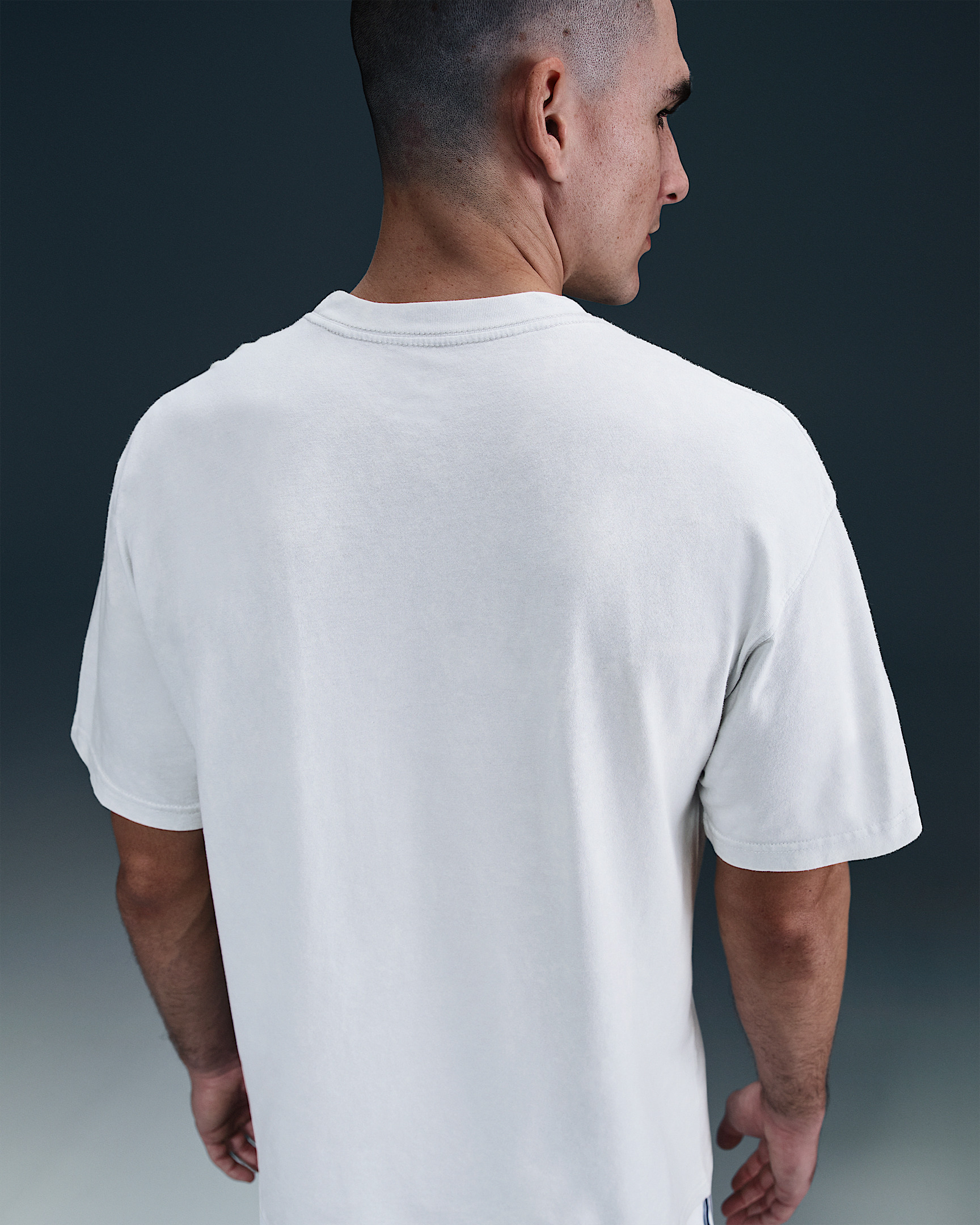 Nike Men's Max90 Basketball T-Shirt - 2