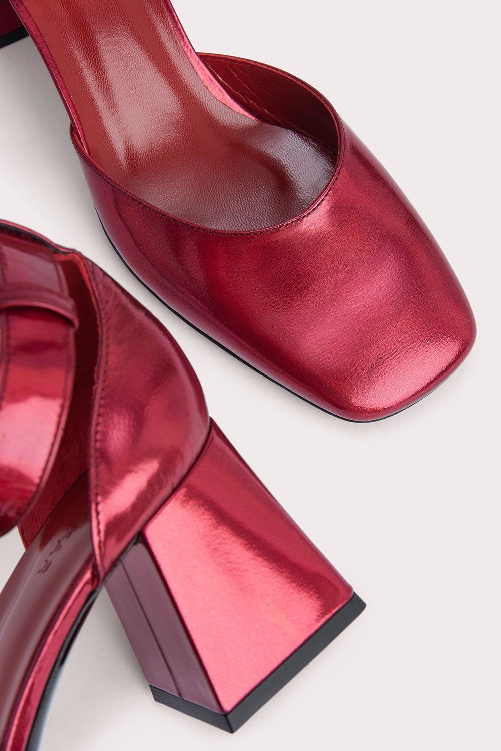 Judy Red Iridescent Lac - 4