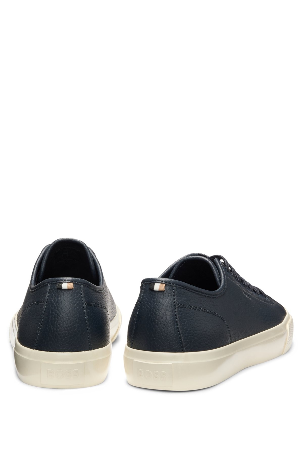 LOW-TOP TRAINERS IN GRAINED FAUX LEATHER - 5